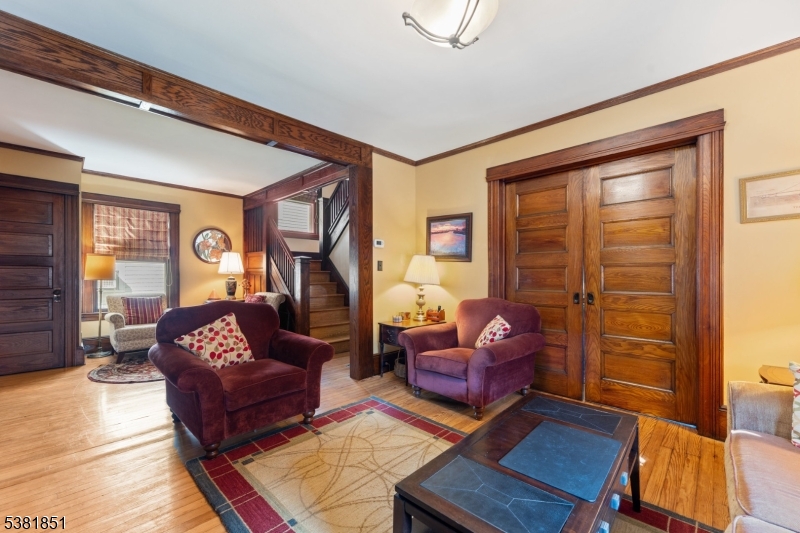Bound Brook Boro, New Jersey, 08805, United States, 5 Bedrooms Bedrooms, ,3 BathroomsBathrooms,Residential,For Sale,1938545