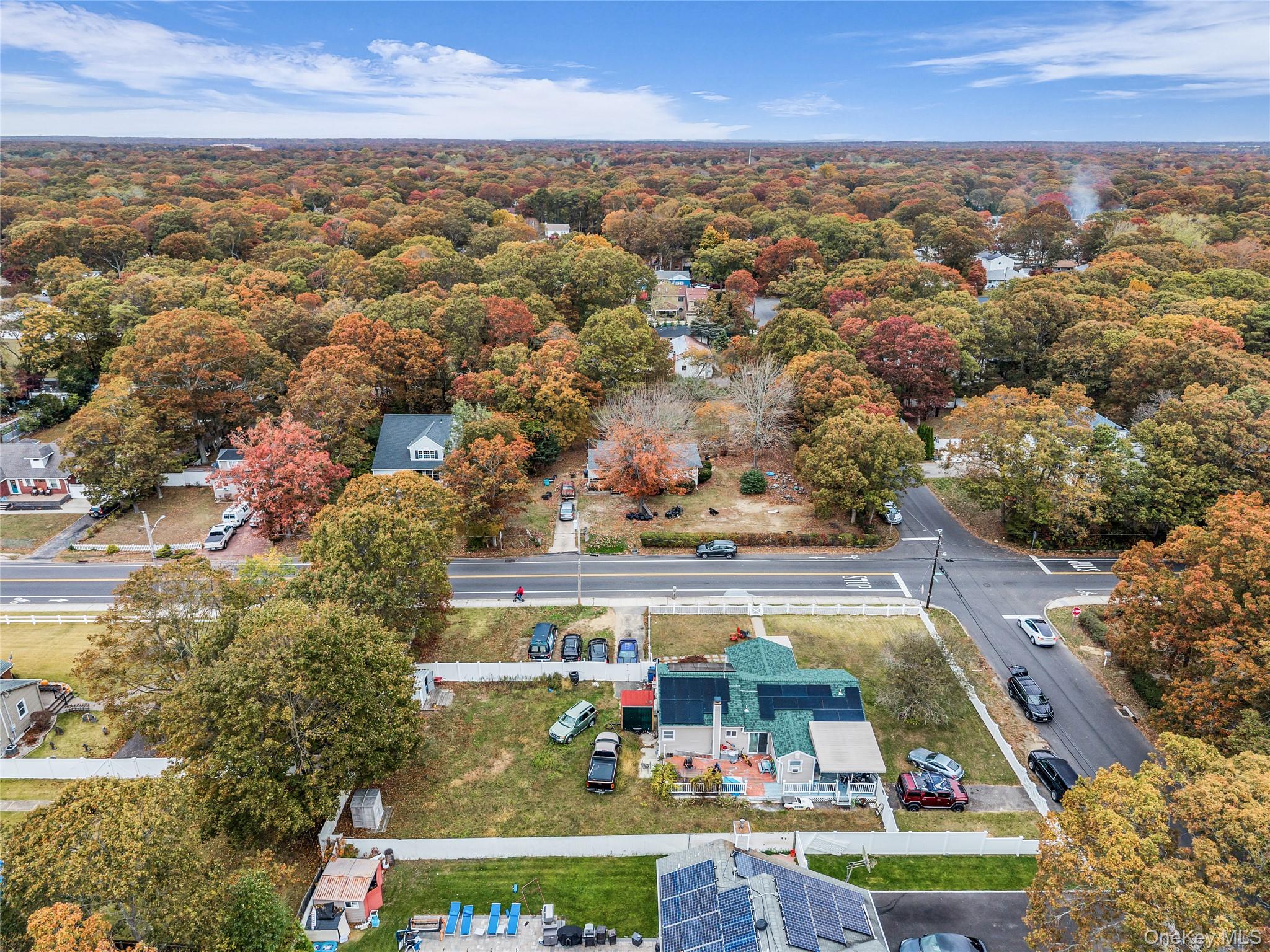 Mastic, New York, 11950, United States, 4 Bedrooms Bedrooms, ,3 BathroomsBathrooms,Residential,For Sale,1990878