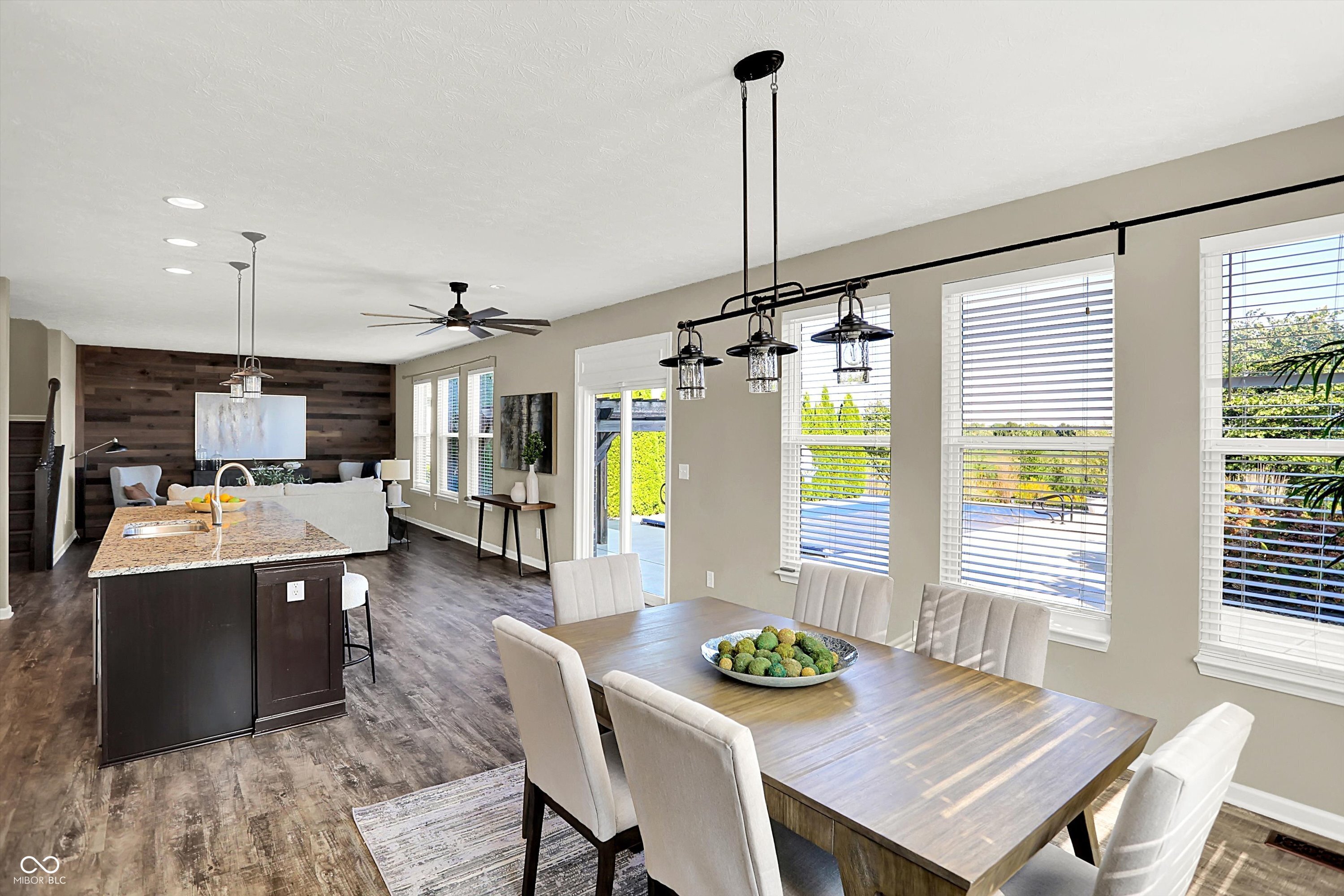 Bargersville, Indiana, 46106, United States, 5 Bedrooms Bedrooms, ,4 BathroomsBathrooms,Residential,For Sale,1975044