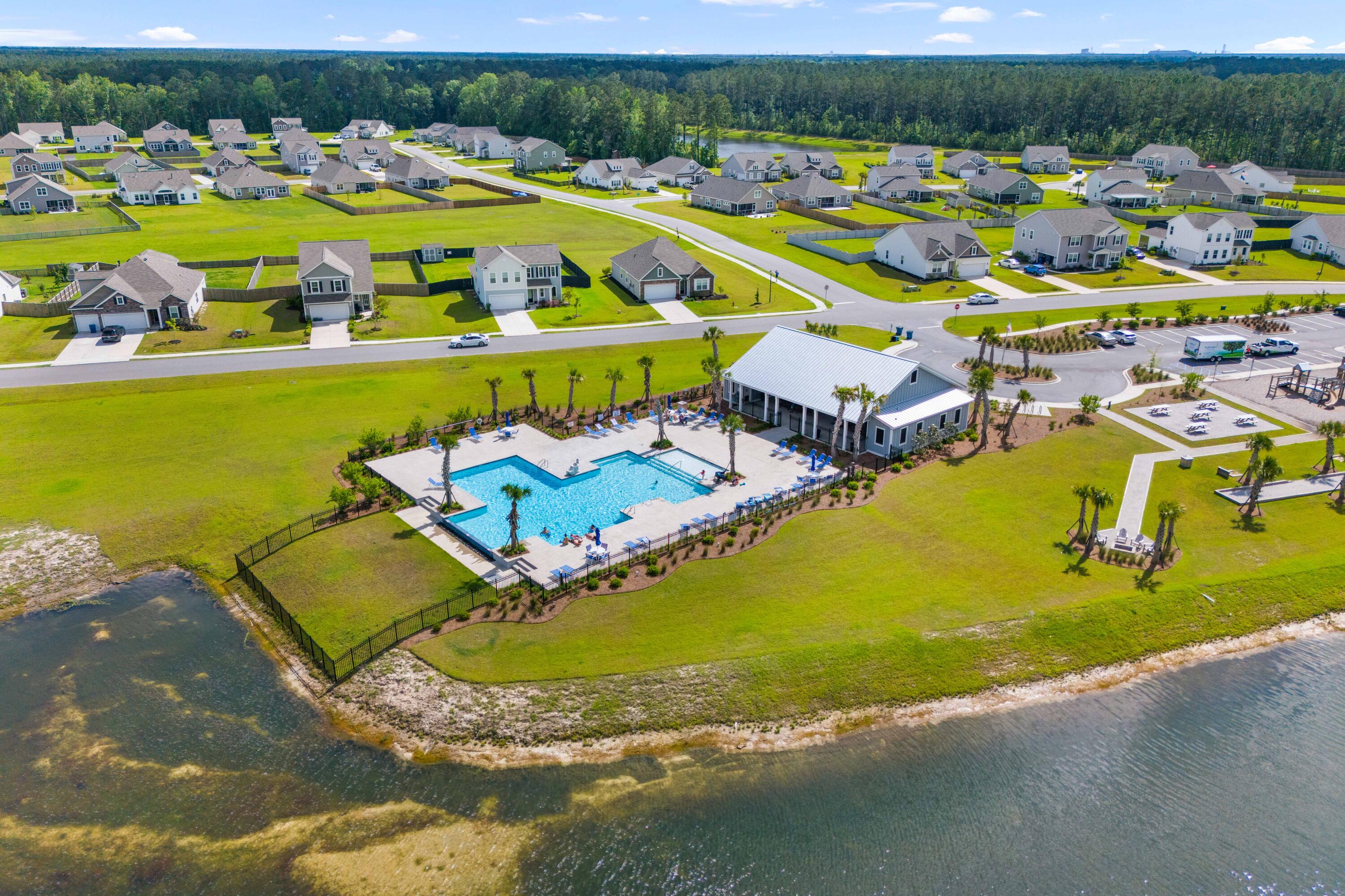 Huger, South Carolina, 29450, United States, 4 Bedrooms Bedrooms, ,2 BathroomsBathrooms,Residential,For Sale,1932638
