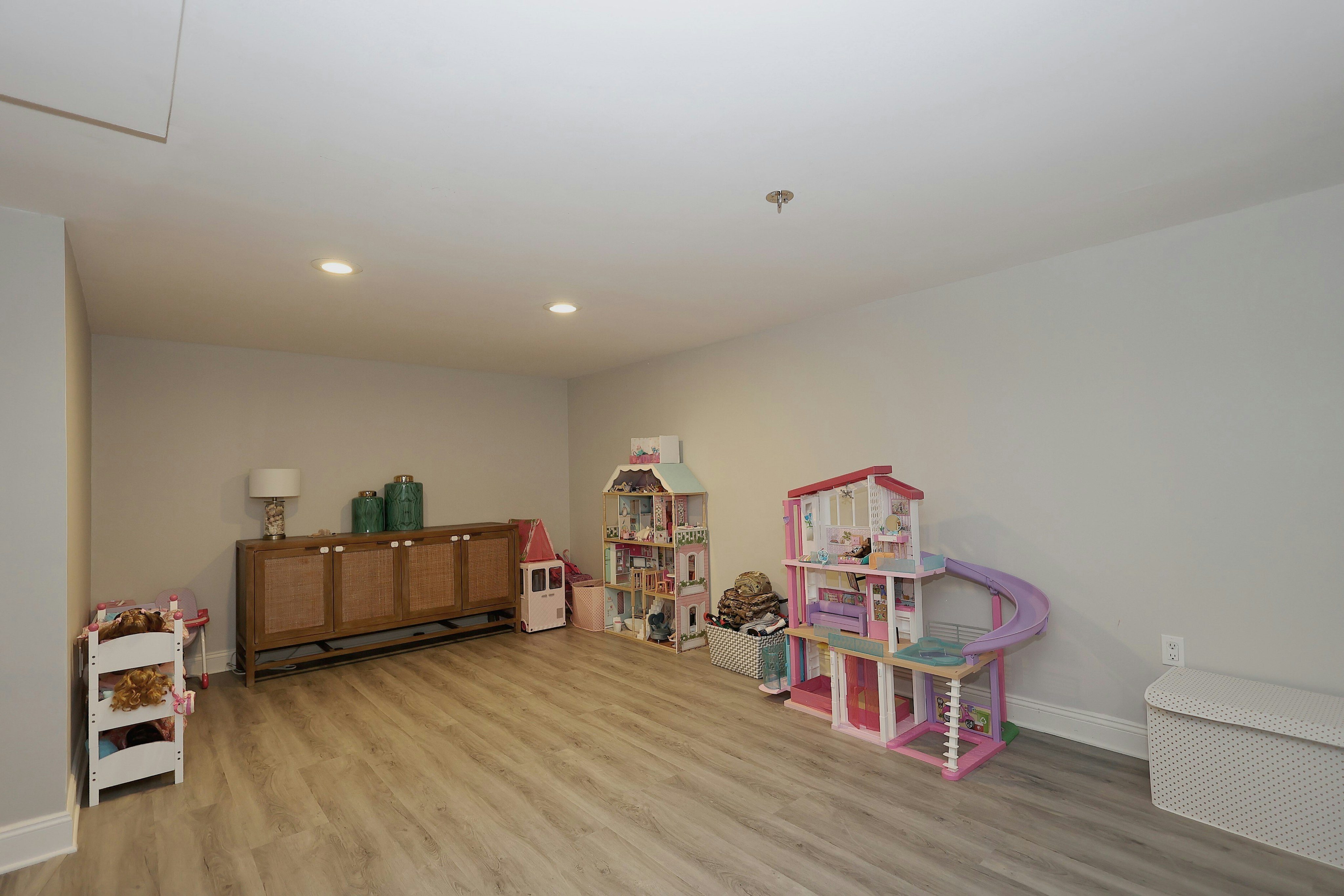  146 Tanton Hill Road - 物件實景