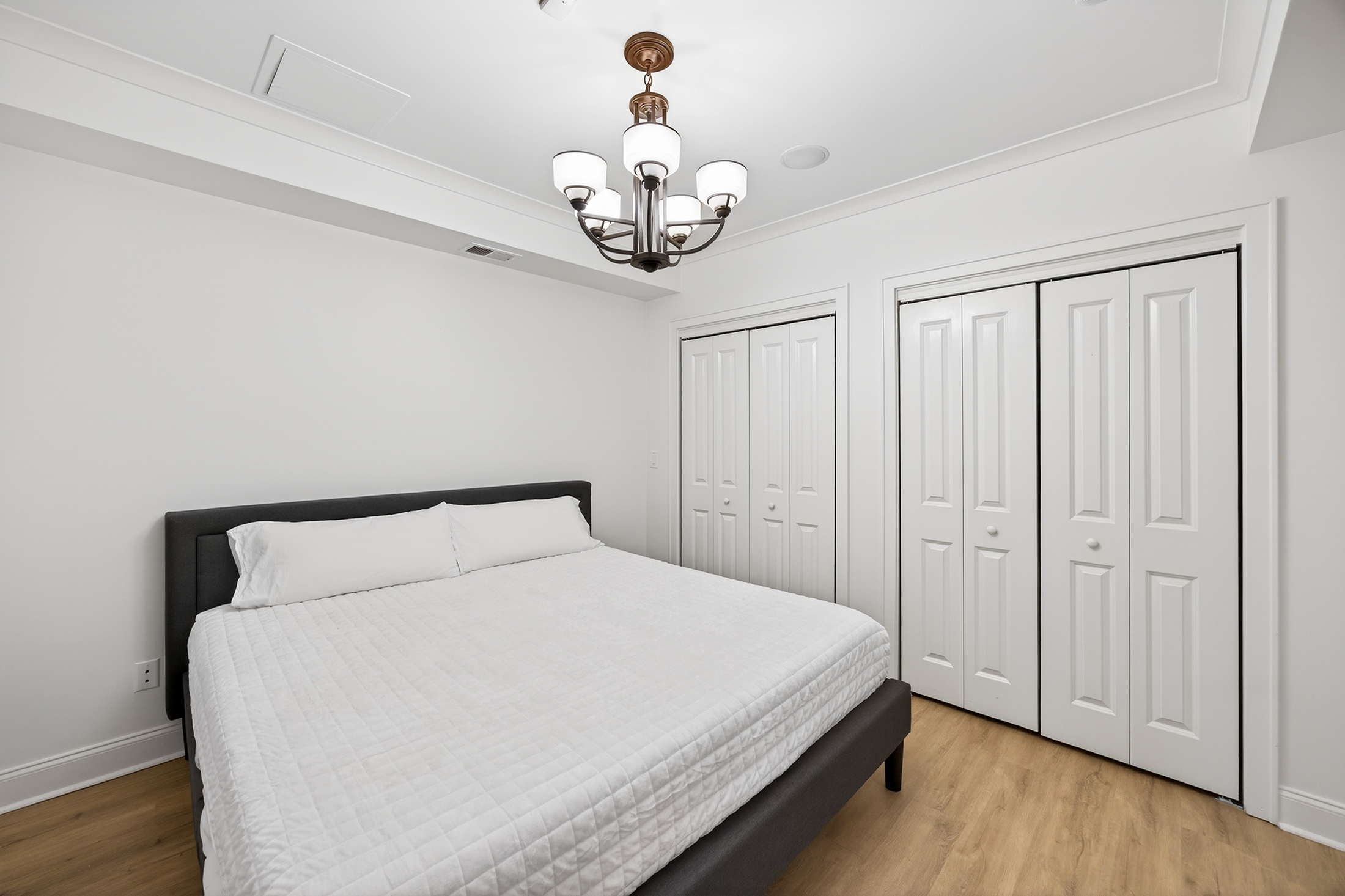  Timeless Style, Incredible Space and Convenient Brookwood Location - 物件實景