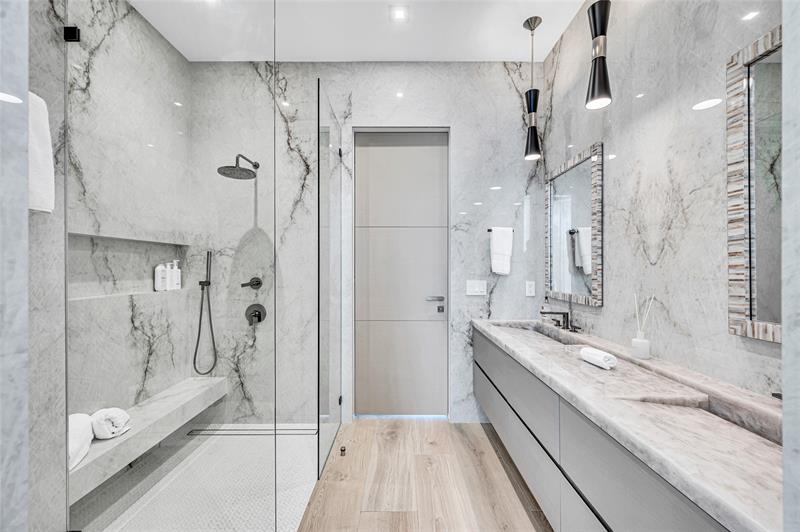 Fort Lauderdale, Florida, 33301, United States, 5 Bedrooms Bedrooms, ,8 BathroomsBathrooms,Residential,For Sale,1971363