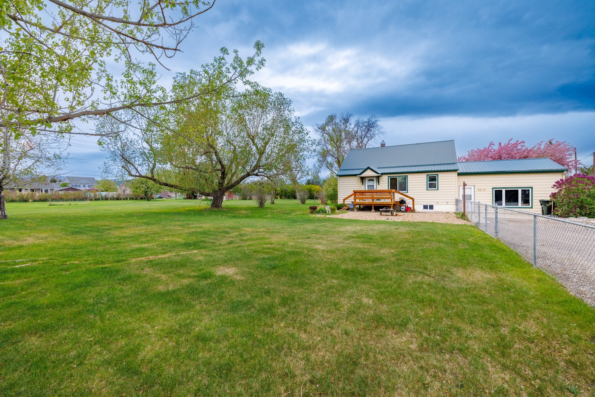 Helena, Montana, 59602, United States, 3 Bedrooms Bedrooms, ,2 BathroomsBathrooms,Residential,For Sale,1837520