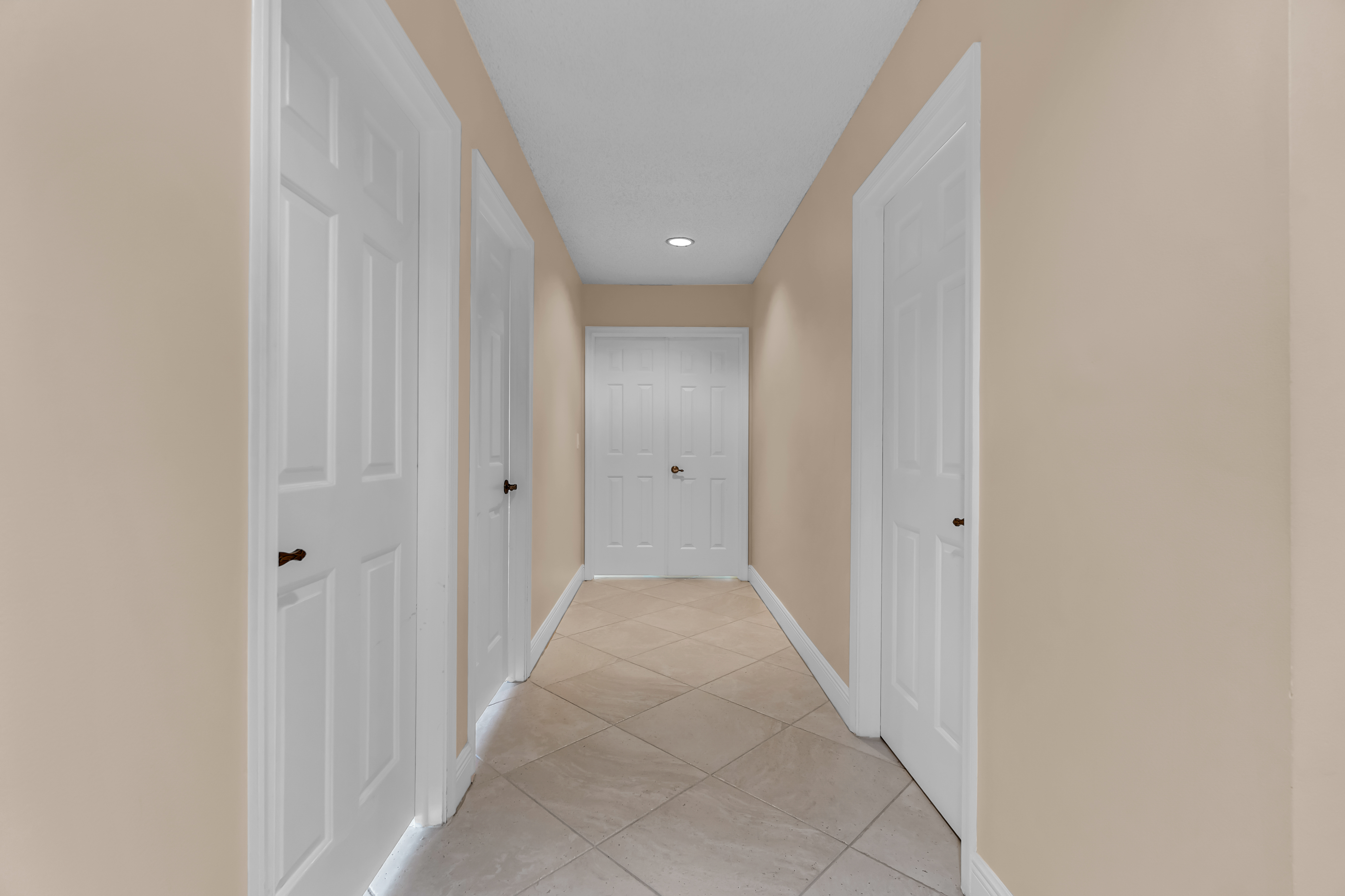  895 NW 110th Lane, Coral Springs, FL, 33071 - 物件實景
