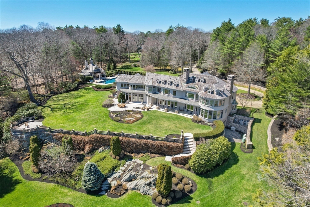 Beverly, Massachusetts, 01915, United States, 5 Bedrooms Bedrooms, ,8 BathroomsBathrooms,Residential,For Sale,1784465
