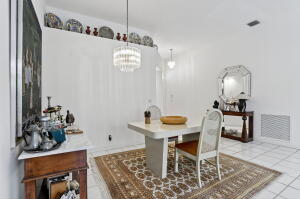 Boca Raton, Florida, 33433, United States, 2 Bedrooms Bedrooms, ,2 BathroomsBathrooms,Residential,For Sale,1921659
