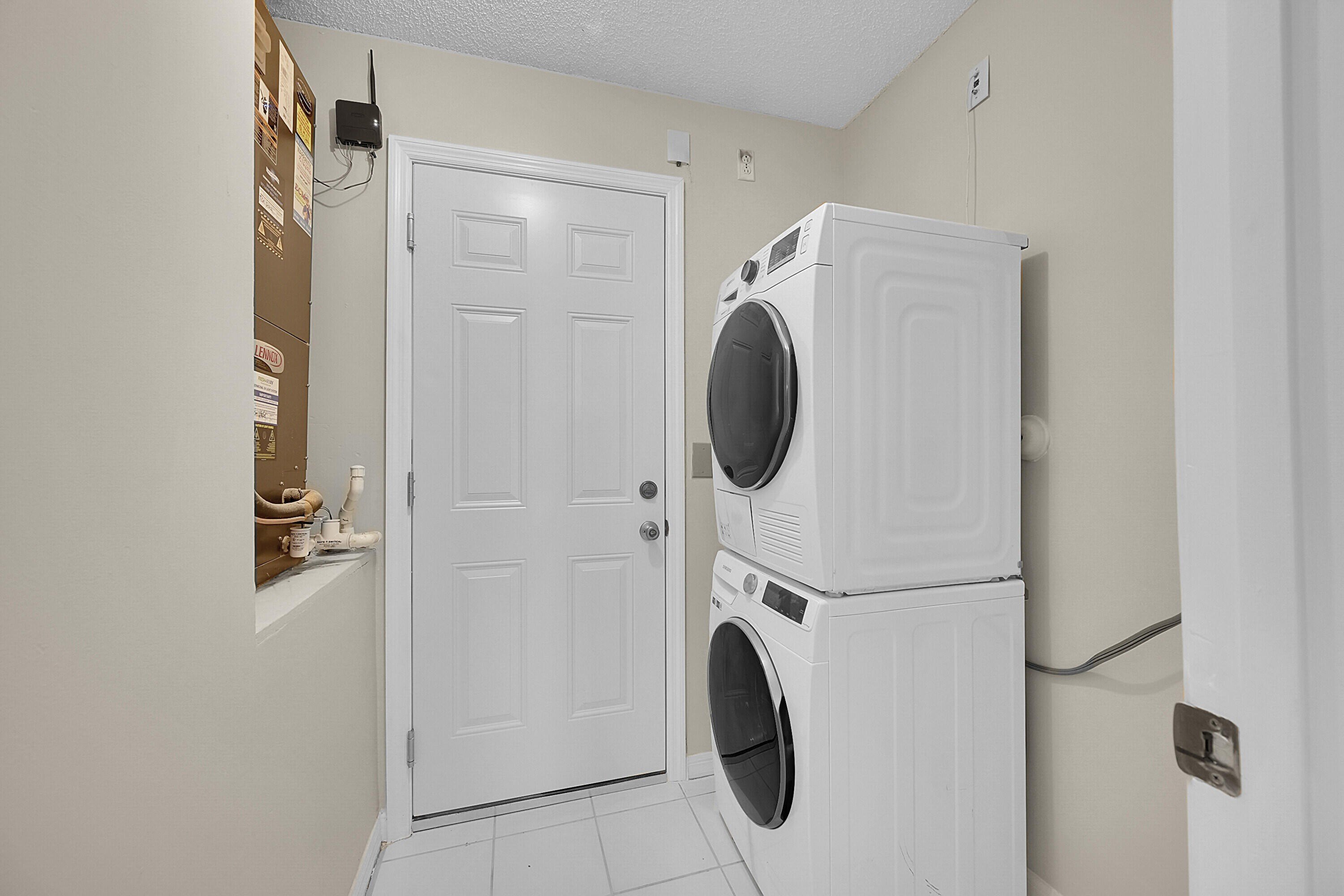 Boca Raton, Florida, 33428, United States, 3 Bedrooms Bedrooms, ,2 BathroomsBathrooms,Residential,For Sale,1989899