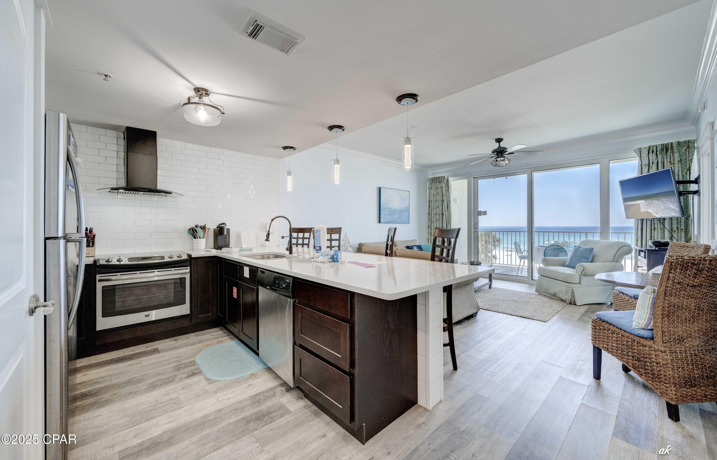 Panama City Beach, Florida, 32408, United States, 2 Bedrooms Bedrooms, ,2 BathroomsBathrooms,Residential,For Sale,1996421