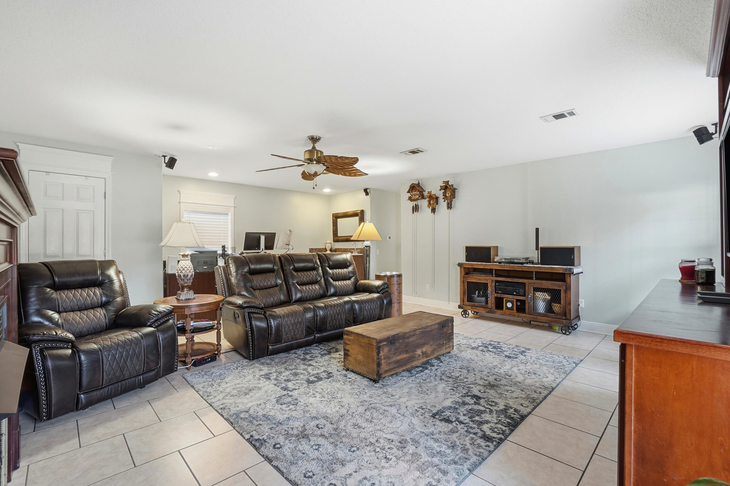 Niceville, Florida, 32578, United States, 5 Bedrooms Bedrooms, ,3 BathroomsBathrooms,Residential,For Sale,1997010