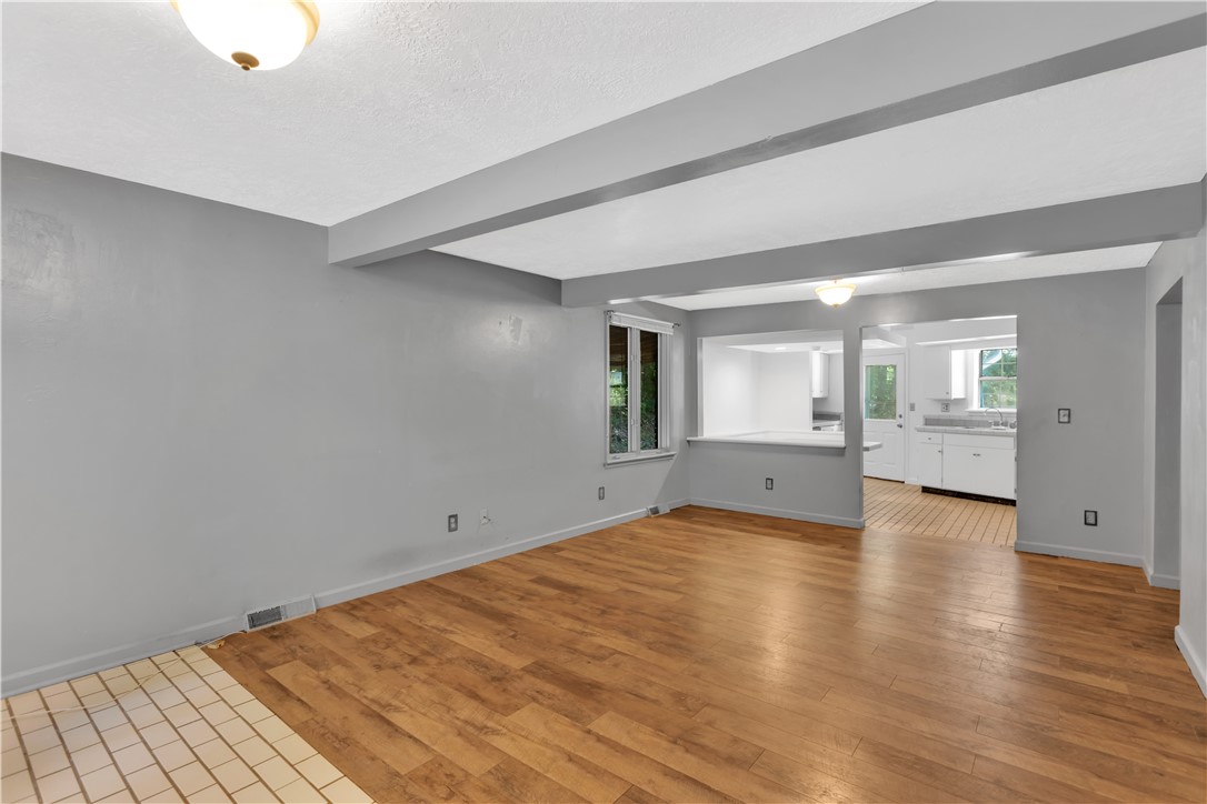 Harmar, Pennsylvania, 15024, United States, 3 Bedrooms Bedrooms, ,2 BathroomsBathrooms,Residential,For Sale,1877308