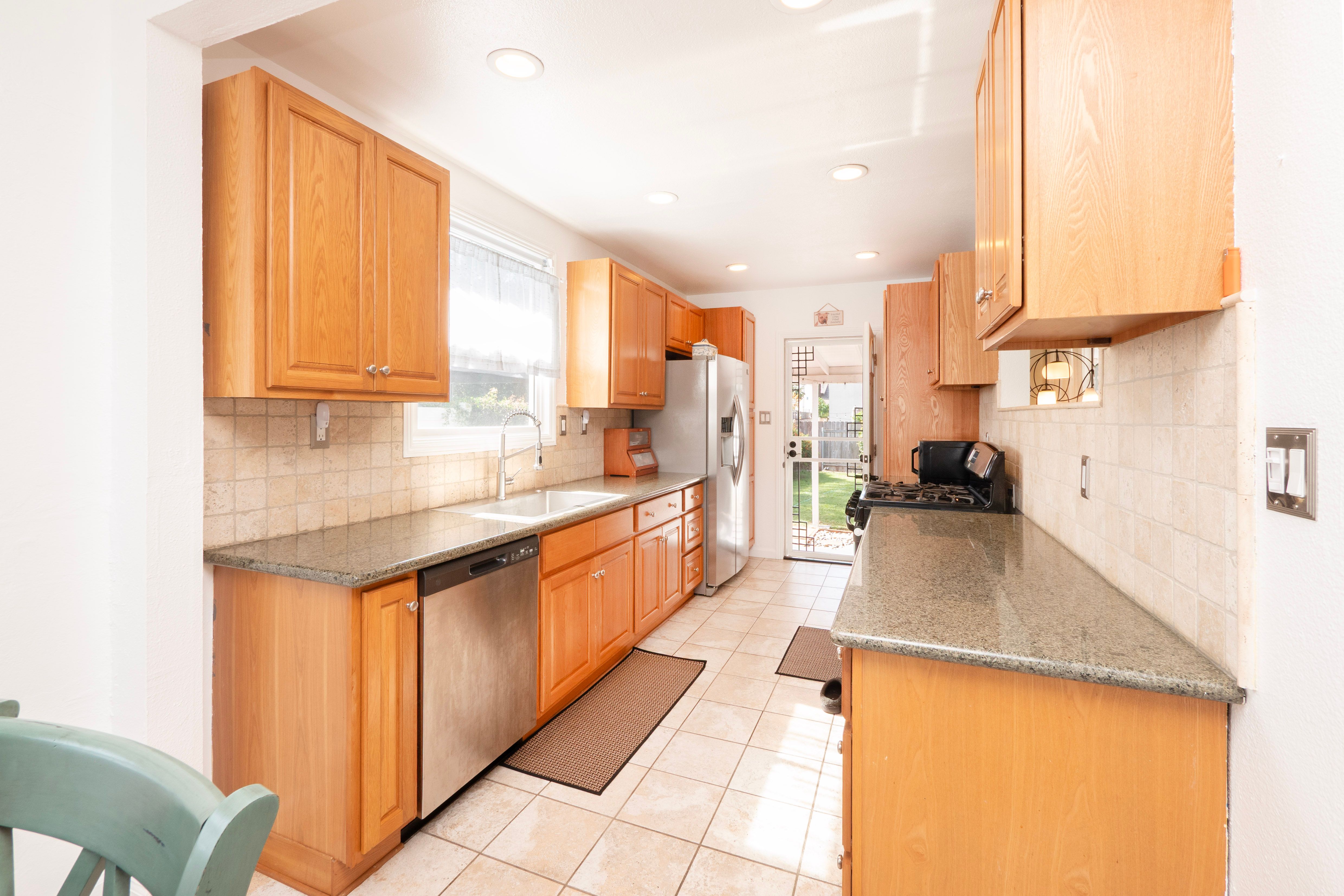  4290 Oakwood Place, Riverside, CA 92506 - 物件實景