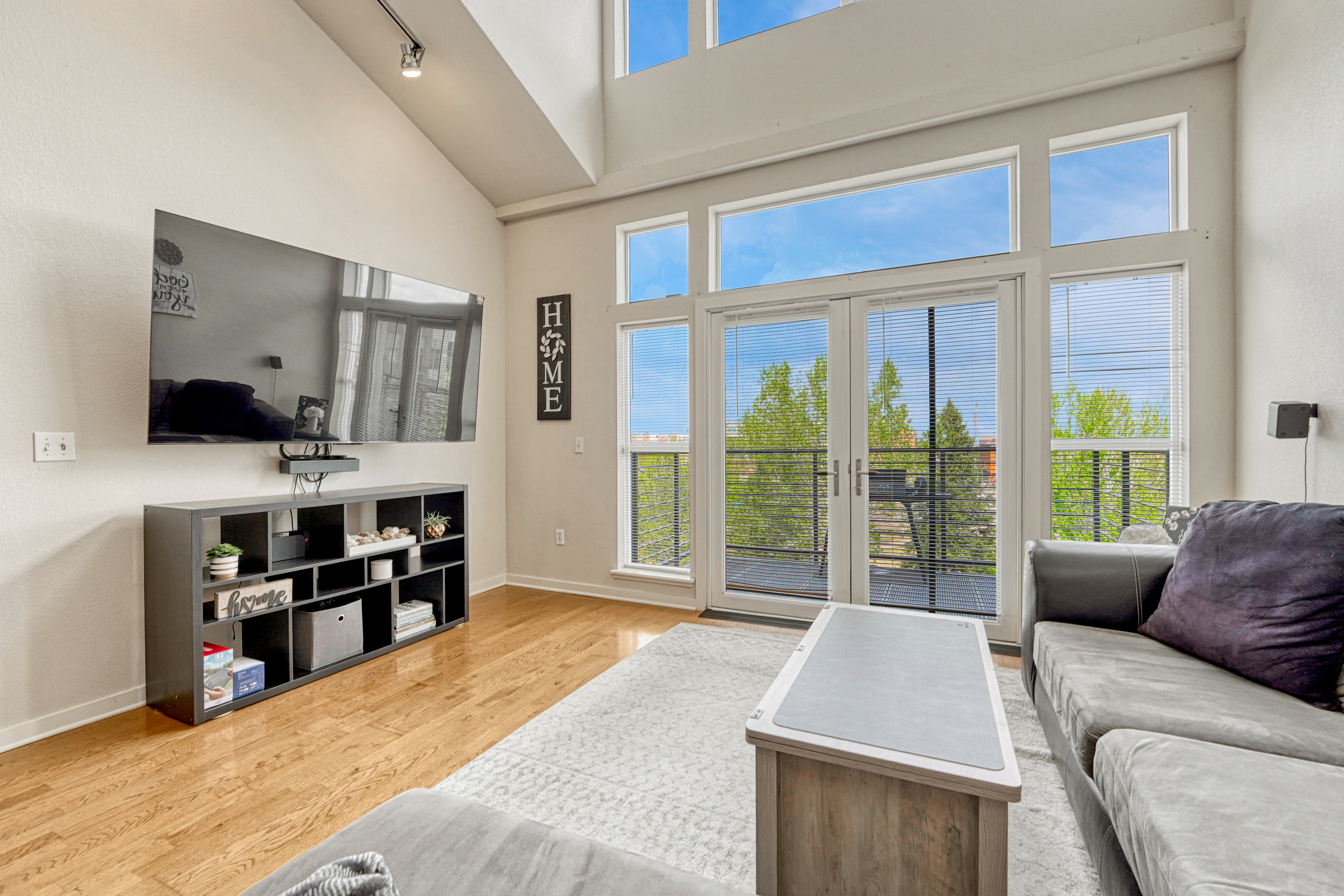  Welcome to The Lofts at Belmar - 物件實景