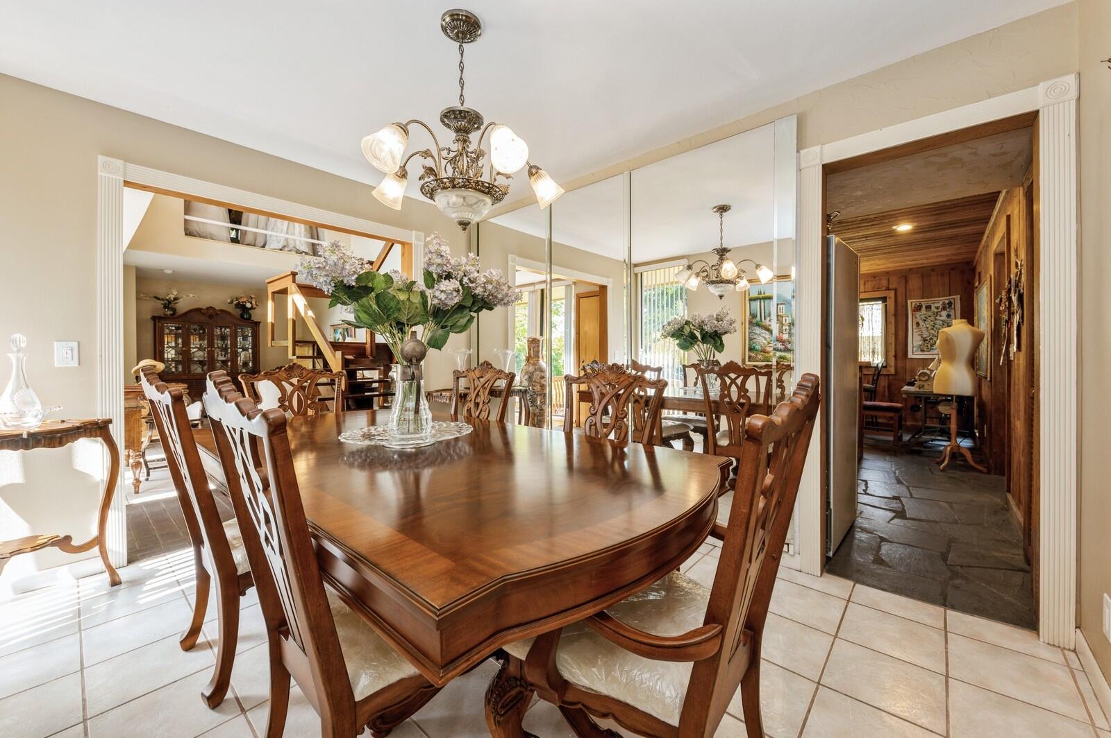 Haverhill, Florida, 33415, United States, 4 Bedrooms Bedrooms, ,4 BathroomsBathrooms,Residential,For Sale,1848793