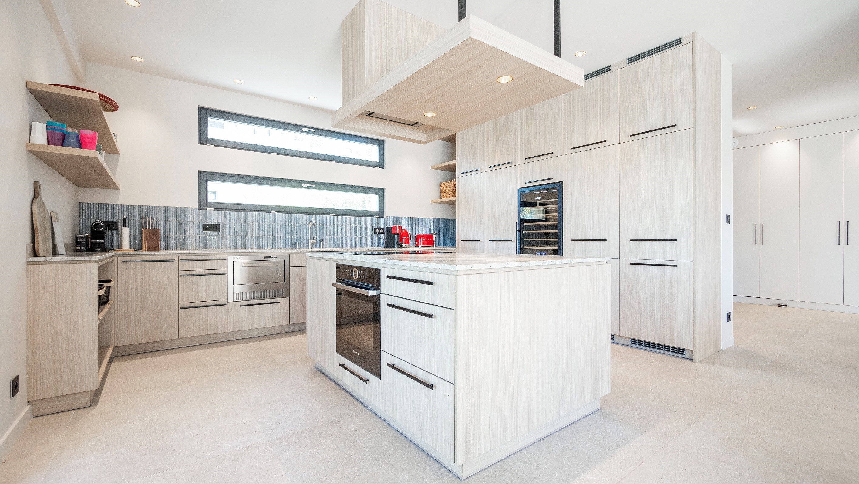  Exceptional contemporary villa for sale in Sainte-Maxime: 440 sqm, 5 bedrooms, … - 物件實景