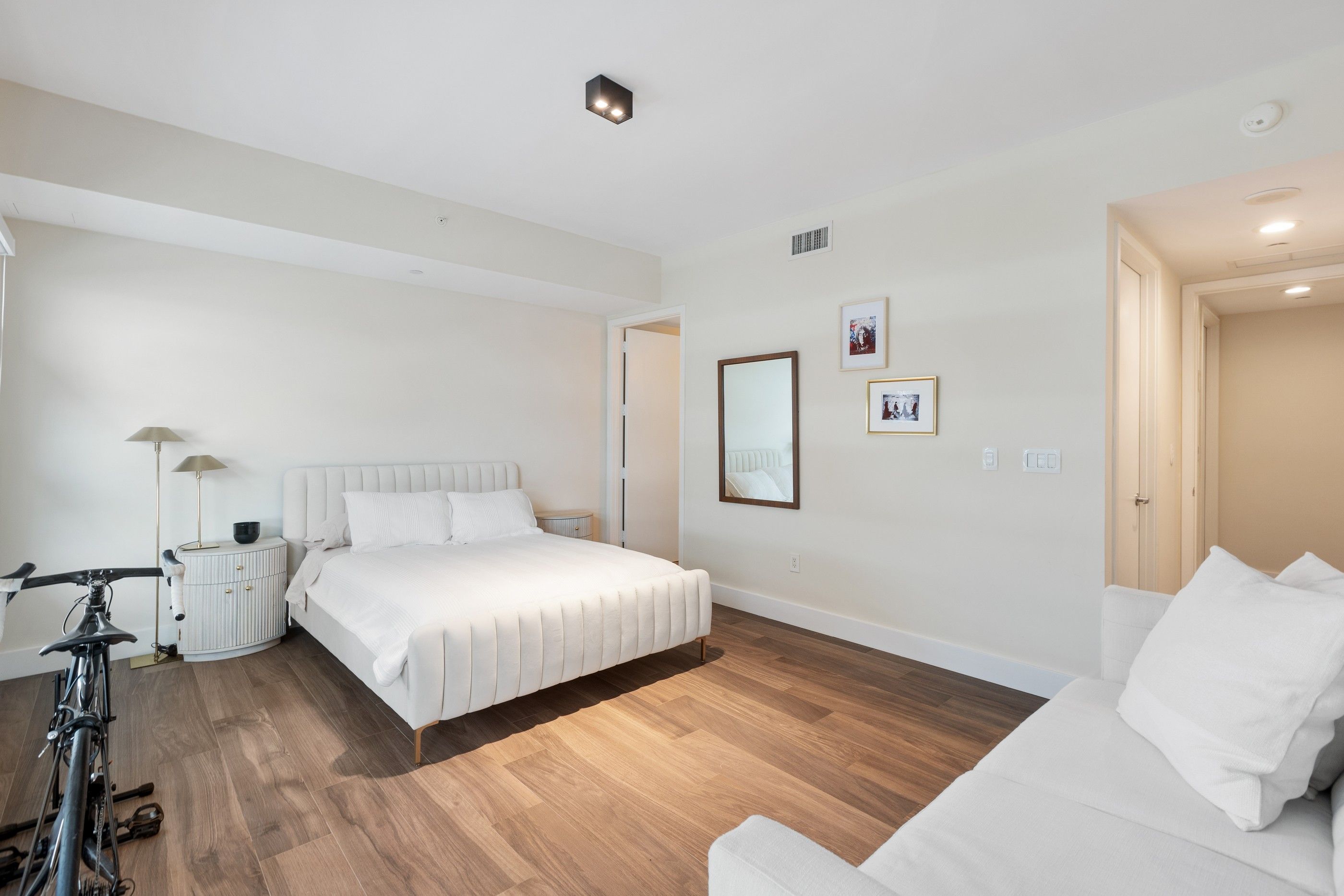  1040 Biscayne Blvd, Miami, FL, 33132 - 物件實景