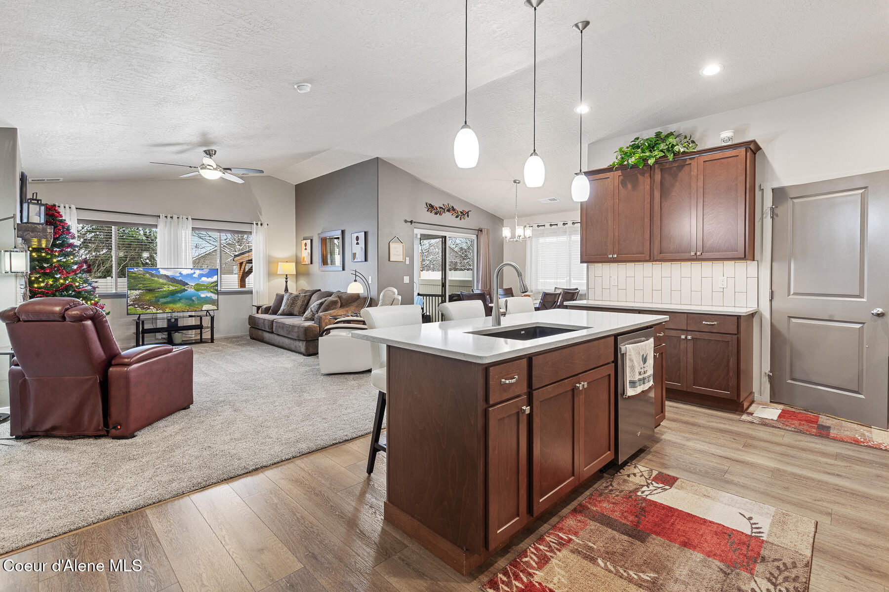 Post Falls, Idaho, 83854, United States, 3 Bedrooms Bedrooms, ,Residential,For Sale,2003159