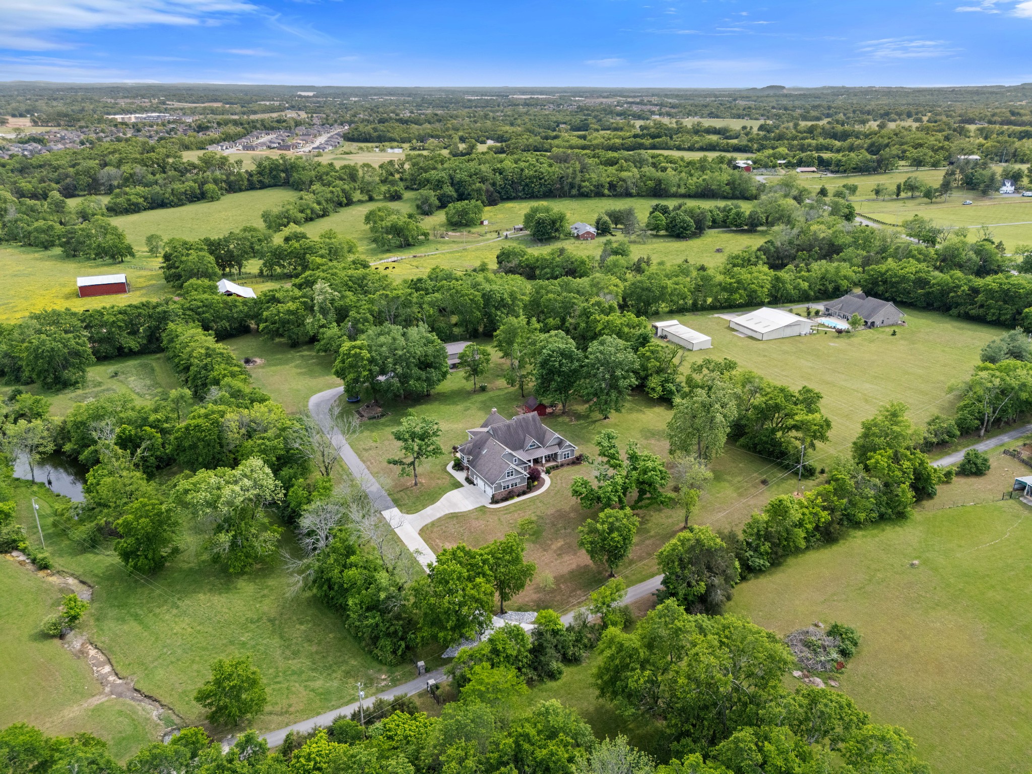  587A Douglas Ln, Gallatin, TN, 37066 - 物件實景