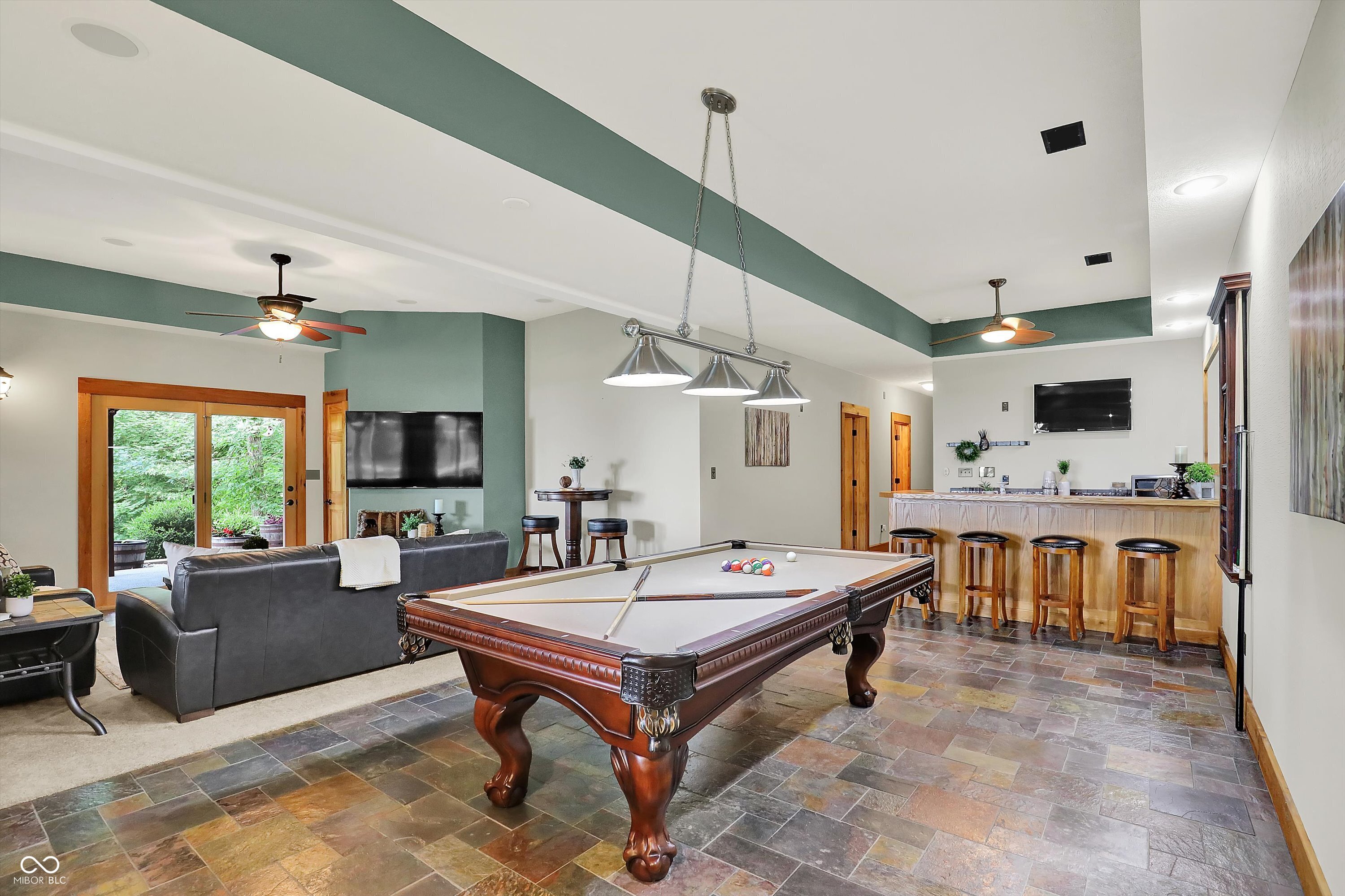 Unionville, Indiana, 47468, United States, 4 Bedrooms Bedrooms, ,5 BathroomsBathrooms,Residential,For Sale,1870094