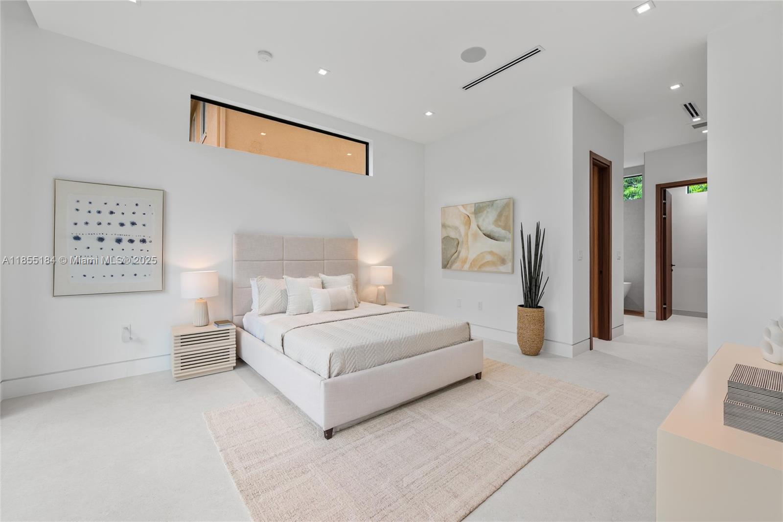 Miami, Florida, 33134, United States, 5 Bedrooms Bedrooms, ,6 BathroomsBathrooms,Residential,For Sale,1934506