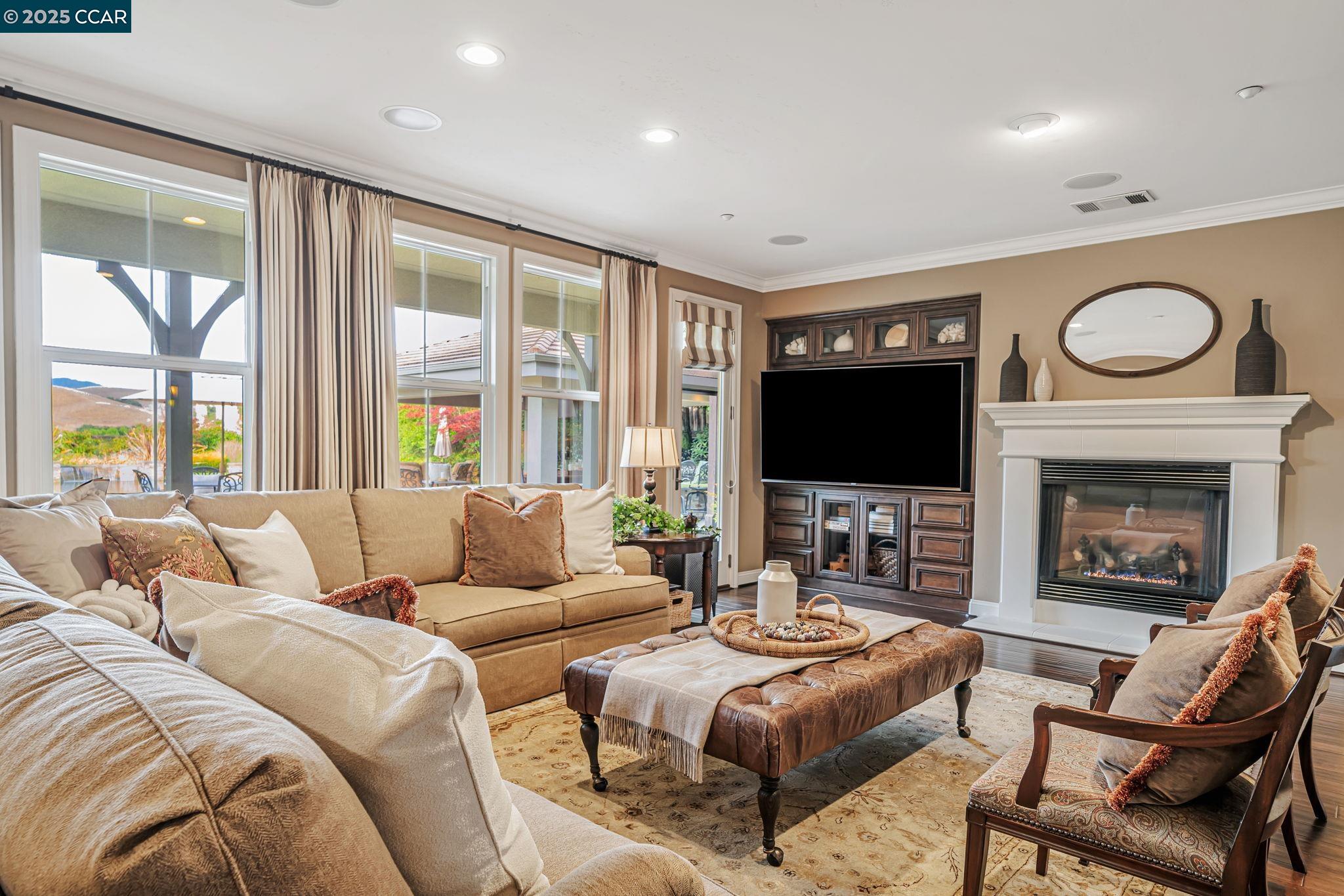 Danville, California, 94526, United States, 6 Bedrooms Bedrooms, ,6 BathroomsBathrooms,Residential,For Sale,1901970