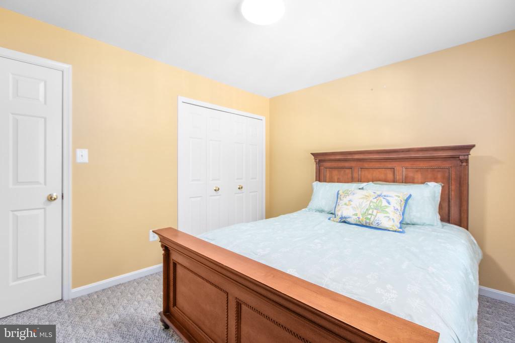 Fredericksburg, Virginia, 22406, United States, 4 Bedrooms Bedrooms, ,3 BathroomsBathrooms,Residential,For Sale,1914060