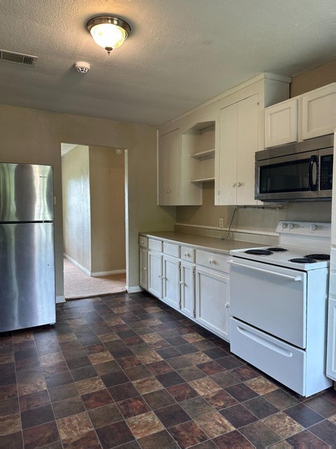 Merritt St, Leesville, LA 71446 #1