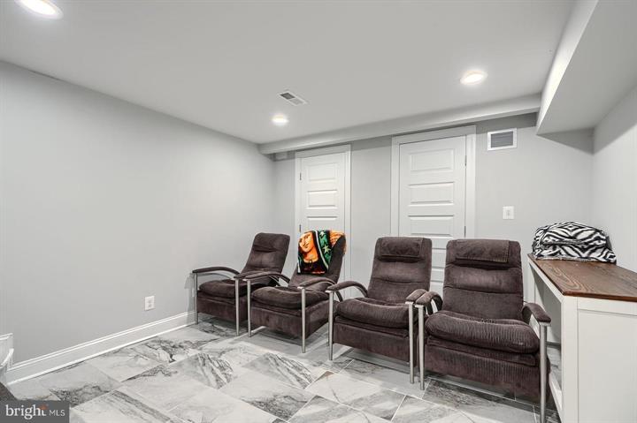 Baltimore, Maryland, 21230, United States, 5 Bedrooms Bedrooms, ,7 BathroomsBathrooms,Residential,For Sale,1920297