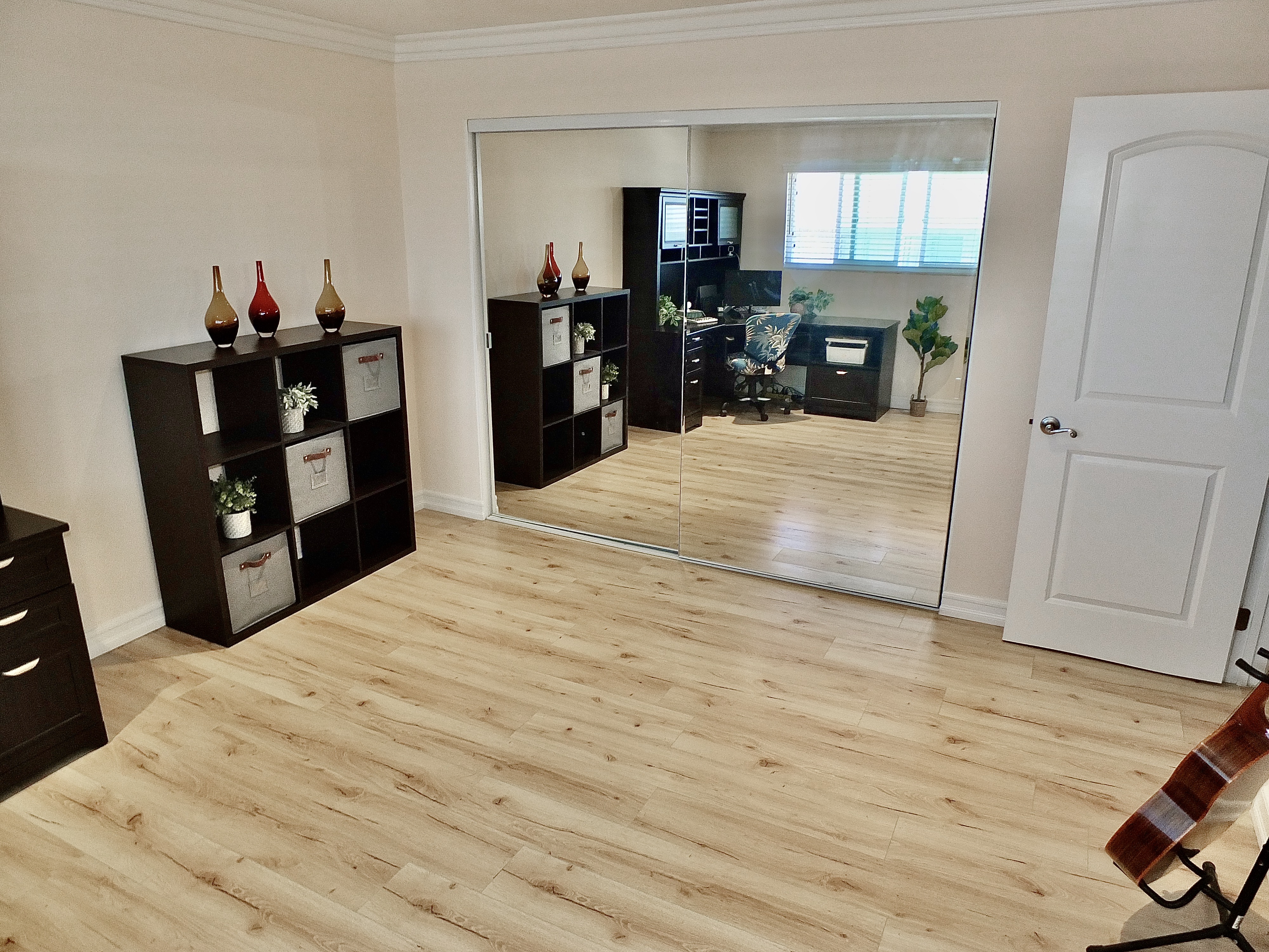 Gardena, California, 90247, United States, 2 Bedrooms Bedrooms, ,3 BathroomsBathrooms,Residential,For Sale,1905647