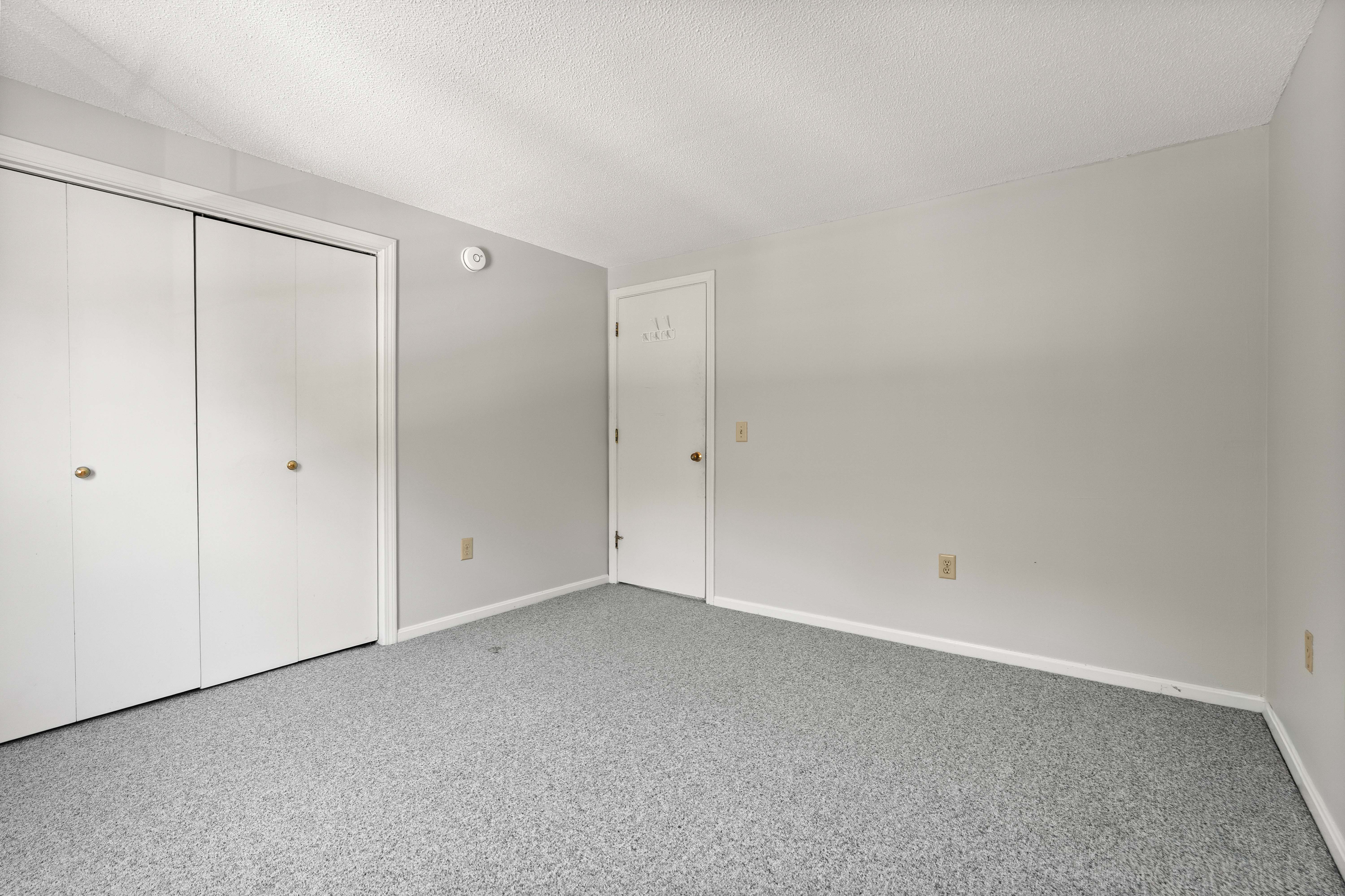  910 White Cedar Boulevard, Portsmouth, NH 03801 - 物件實景