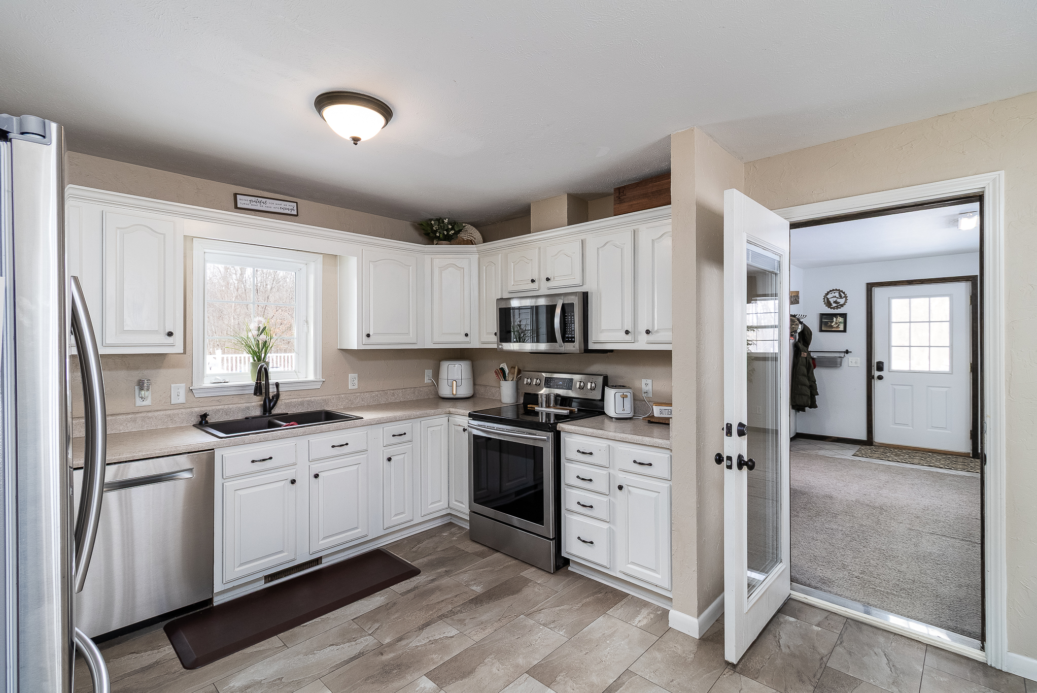 Brownstown, Illinois, 62418, United States, 4 Bedrooms Bedrooms, ,2 BathroomsBathrooms,Residential,For Sale,2015719