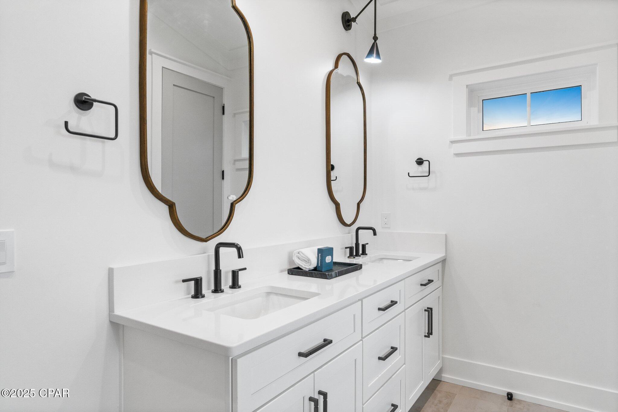 Mexico Beach, Florida, 32456, United States, 5 Bedrooms Bedrooms, ,5 BathroomsBathrooms,Residential,For Sale,1981847