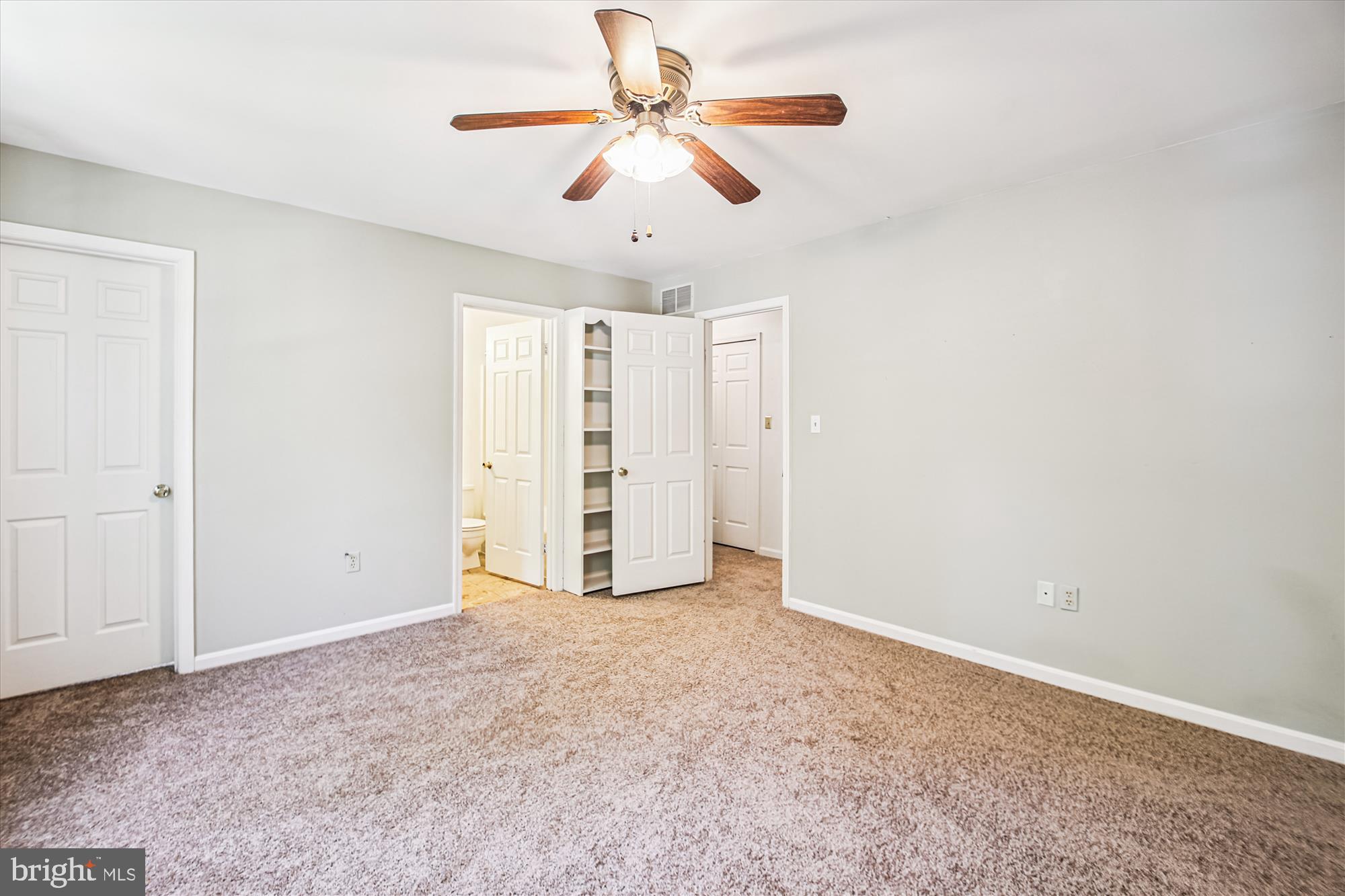 Arnold, Maryland, 21012, United States, 4 Bedrooms Bedrooms, ,3 BathroomsBathrooms,Residential,For Sale,1979079