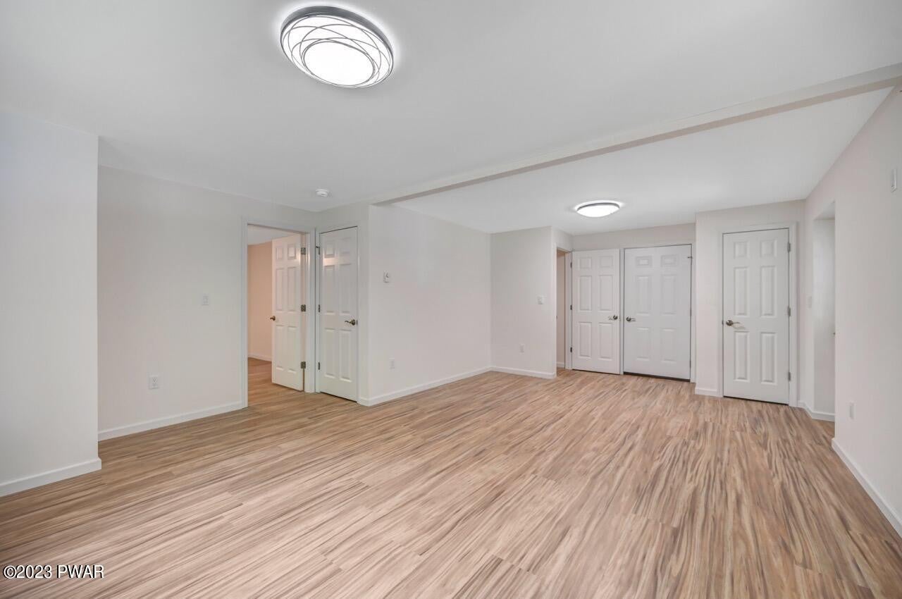 Lake Ariel, Pennsylvania, 18436, United States, 4 Bedrooms Bedrooms, ,4 BathroomsBathrooms,Residential,For Sale,2010728