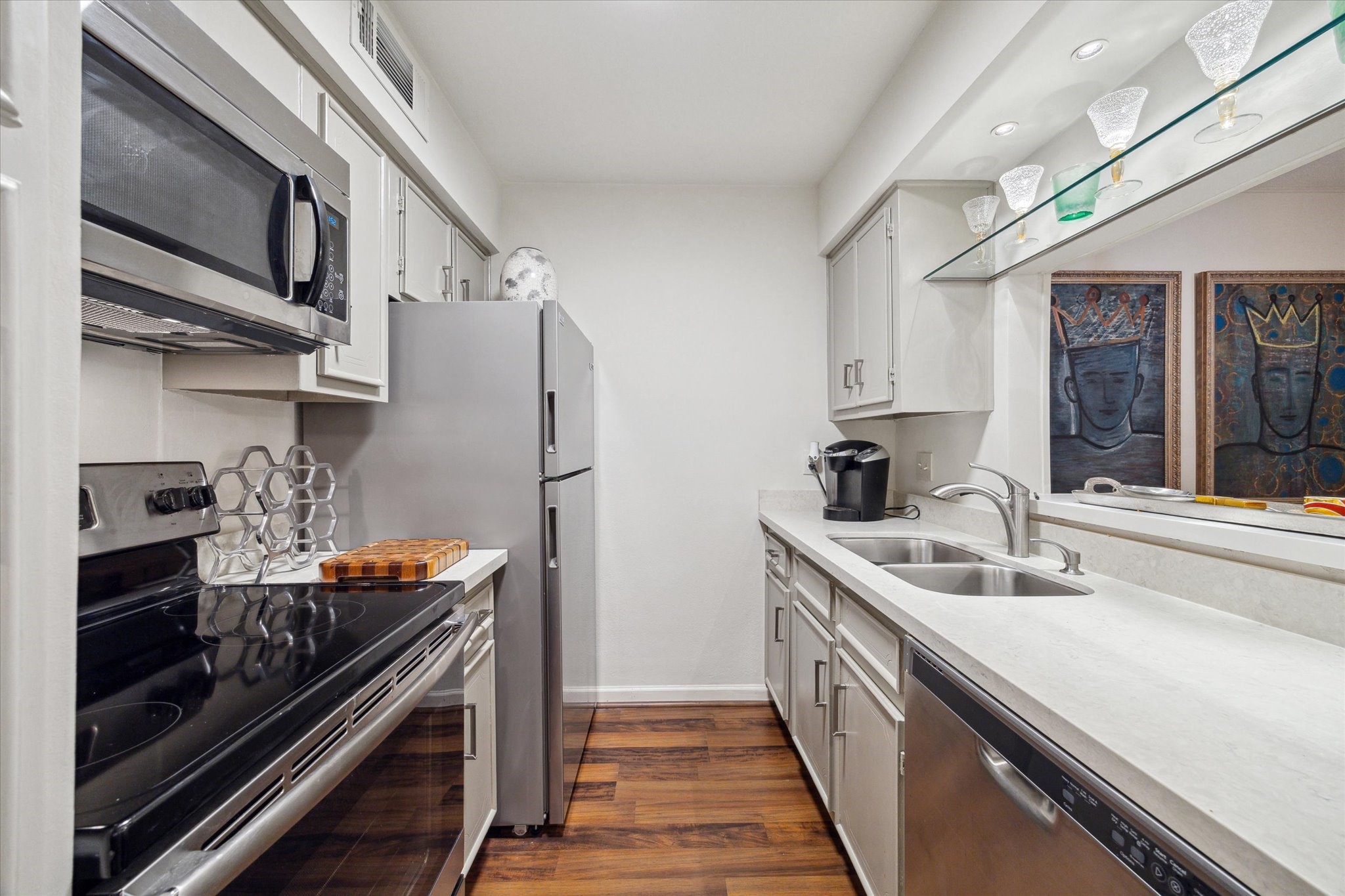  606 Marshall Street C2 - 物件實景