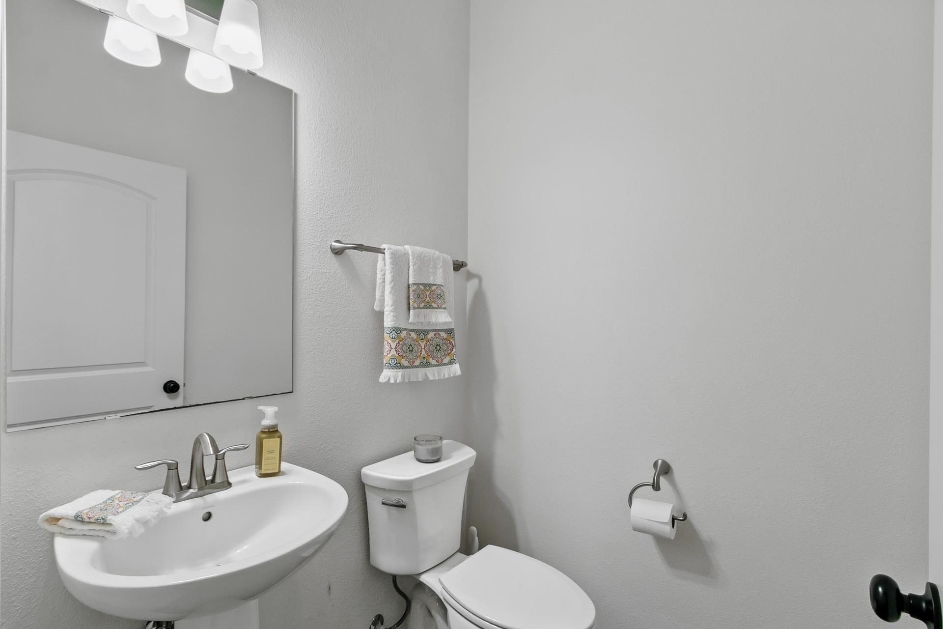 DeForest, Wisconsin, 53532, United States, 4 Bedrooms Bedrooms, ,4 BathroomsBathrooms,Residential,For Sale,1913237