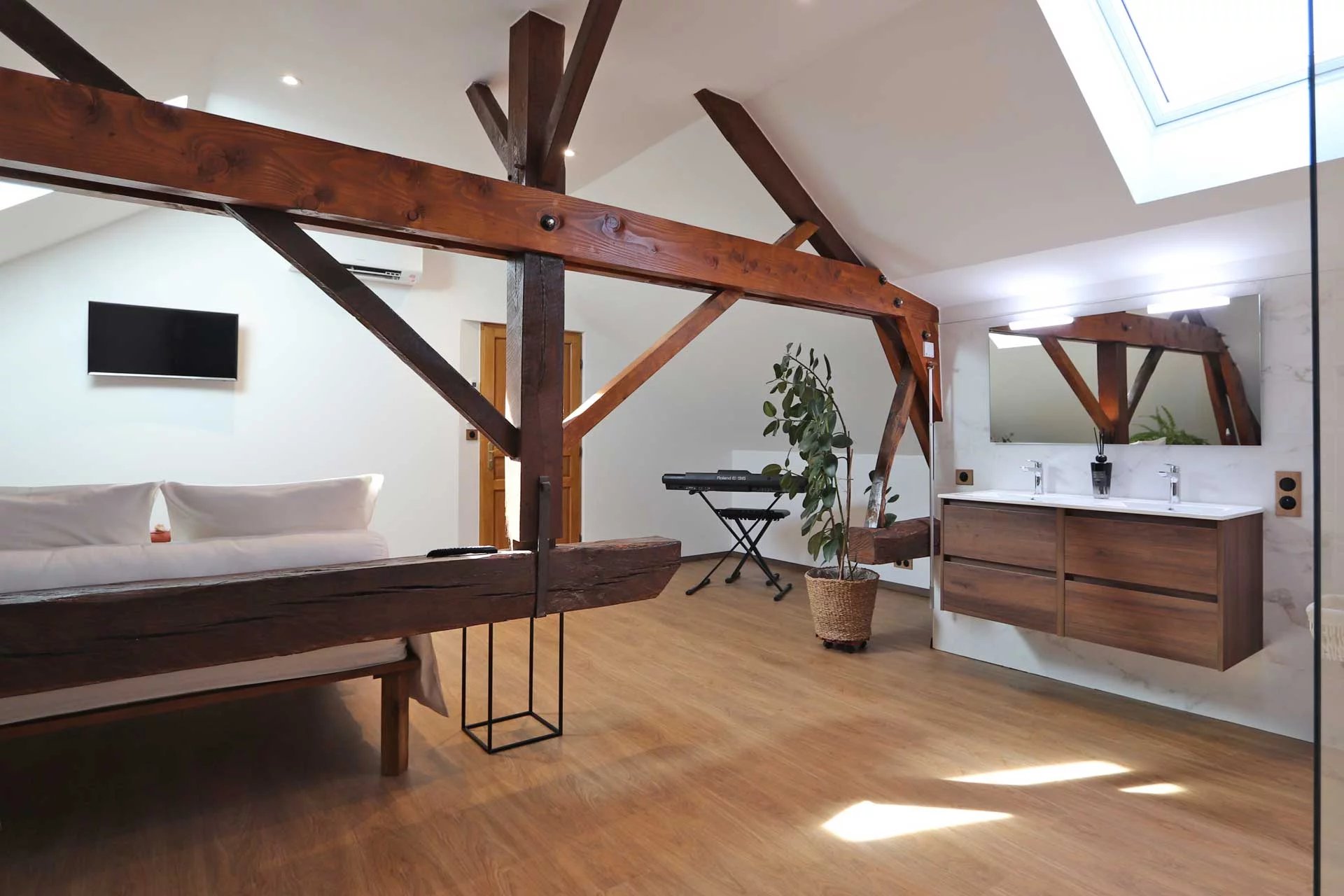 Bergerac, New Aquitaine, 24100, FR, 4 Bedrooms Bedrooms, ,3 BathroomsBathrooms,Residential,For Sale,1995573