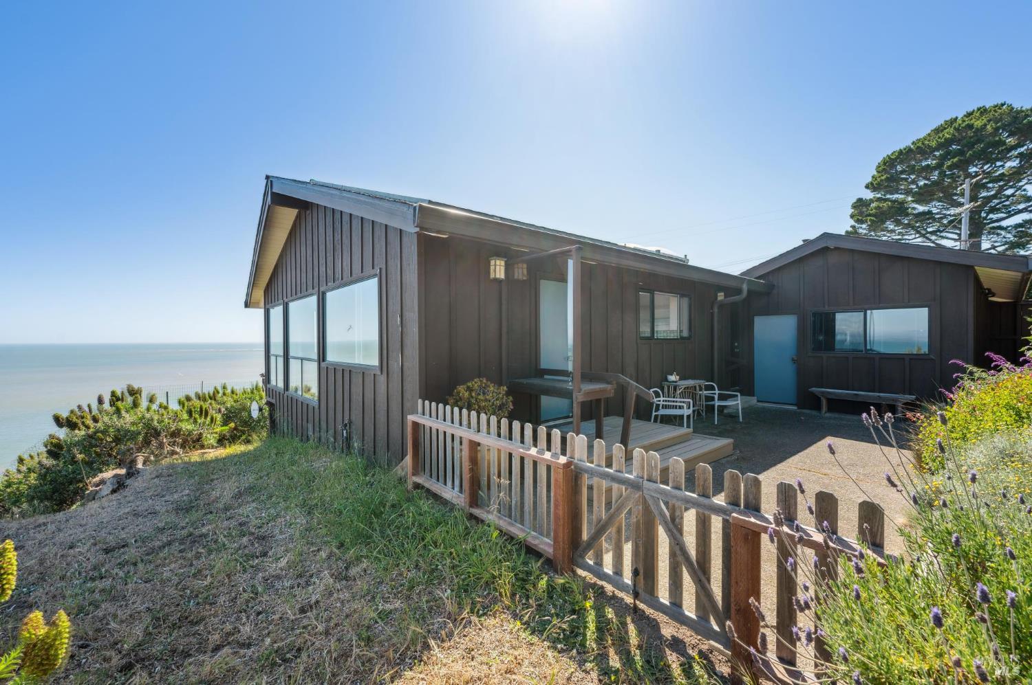Bolinas, California, 94924, United States, 3 Bedrooms Bedrooms, ,2 BathroomsBathrooms,Residential,For Sale,2003104