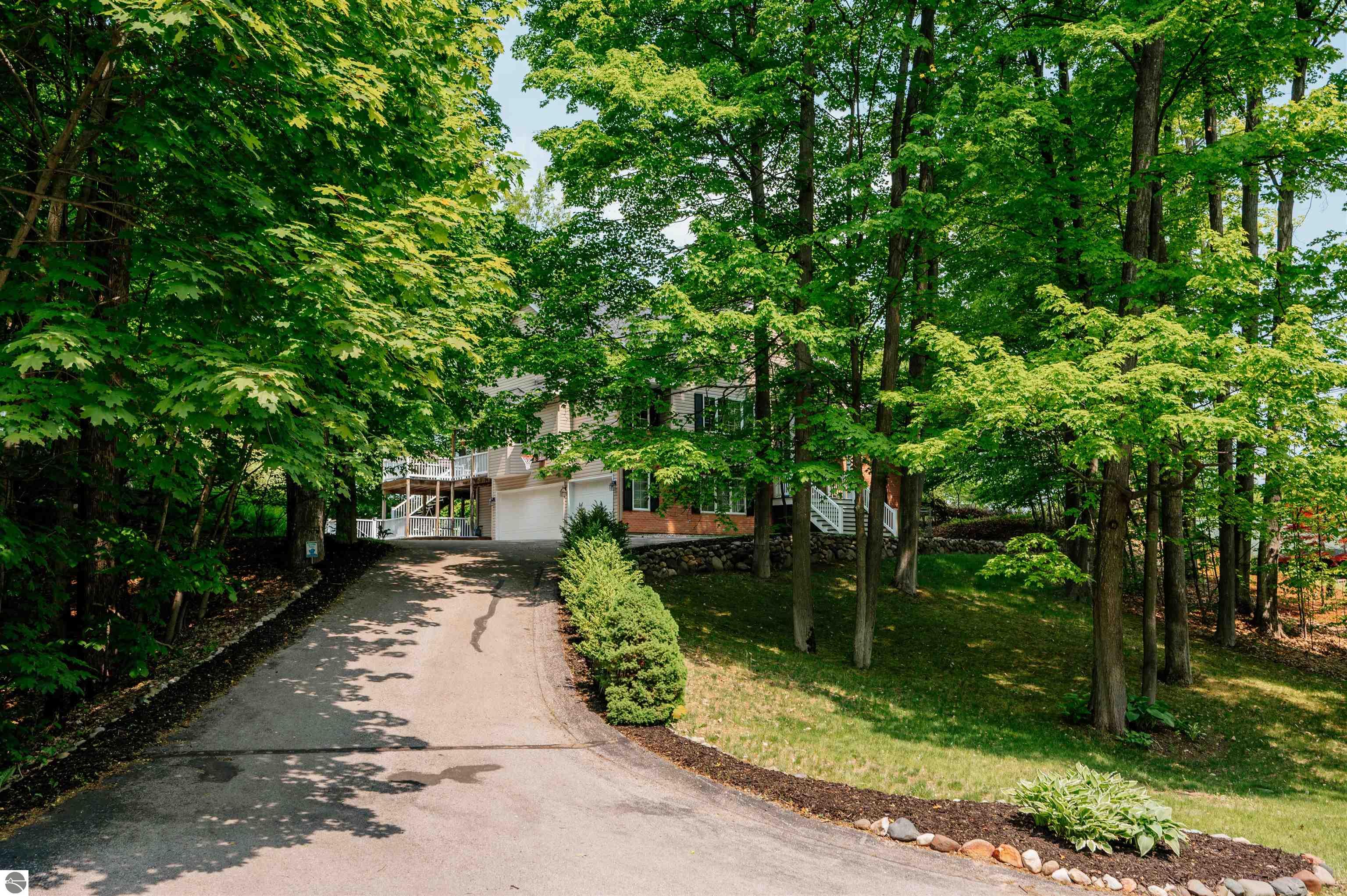 Traverse City, Michigan, 49684, United States, 4 Bedrooms Bedrooms, ,3 BathroomsBathrooms,Residential,For Sale,1850049