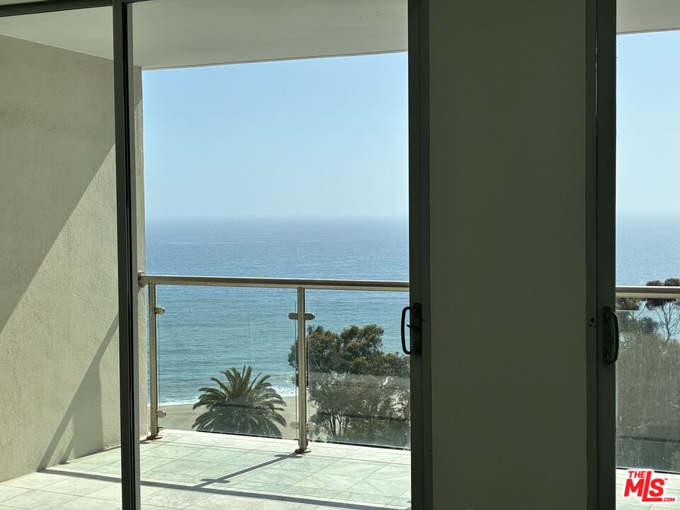 Santa Monica, California, 90402, United States, ,1 BathroomBathrooms,Residential,For Sale,1867293