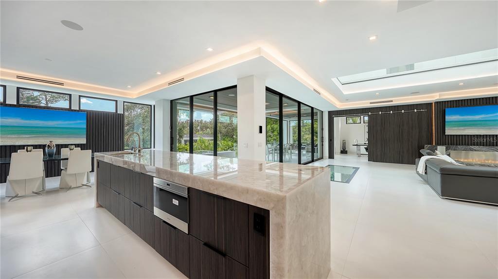 Sarasota, Florida, 34239, United States, 5 Bedrooms Bedrooms, ,8 BathroomsBathrooms,Residential,For Sale,1991570