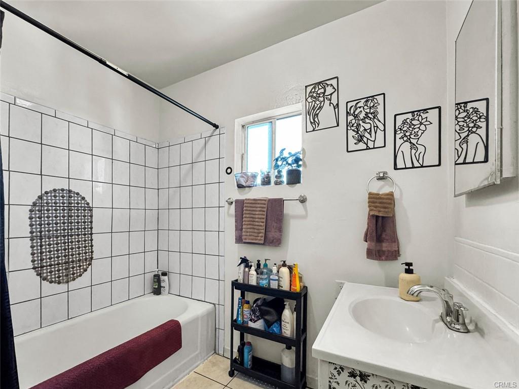 Montebello, California, 90640, United States, 3 Bedrooms Bedrooms, ,3 BathroomsBathrooms,Residential,For Sale,1987402