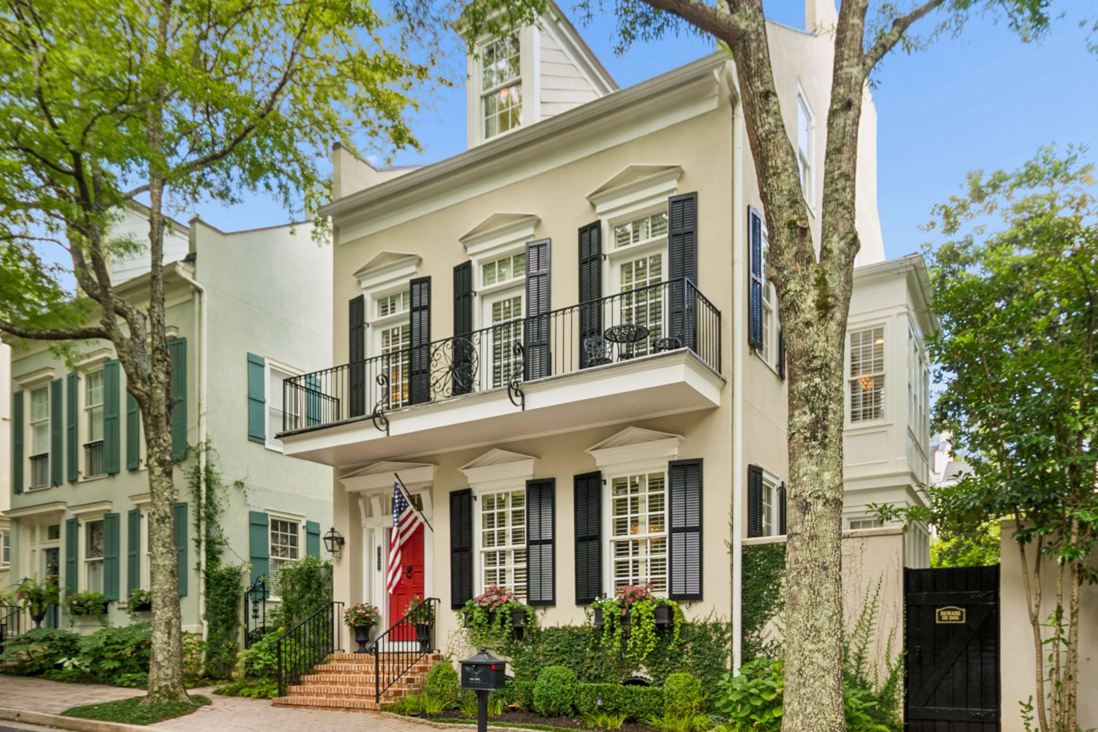  Exceptional Southern Elegance in Peachtree City