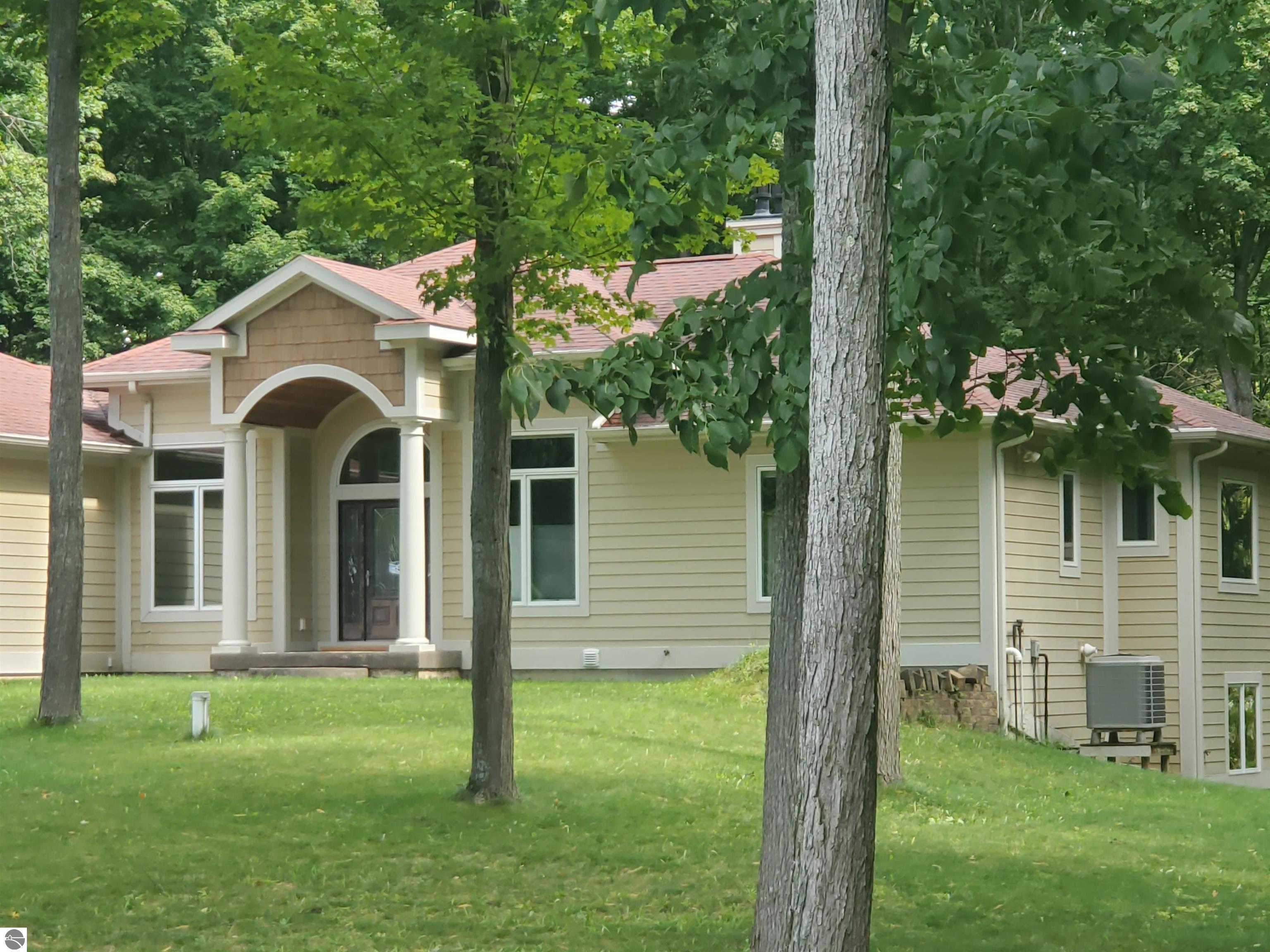 Traverse City, Michigan, 49685, United States, 3 Bedrooms Bedrooms, ,3 BathroomsBathrooms,Residential,For Sale,1940396