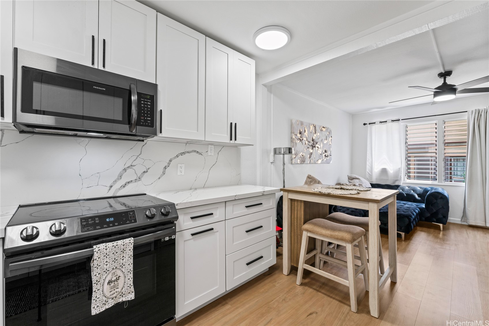 Pearl City, Hawaii, 96782, United States, 2 Bedrooms Bedrooms, ,2 BathroomsBathrooms,Residential,For Sale,1927390