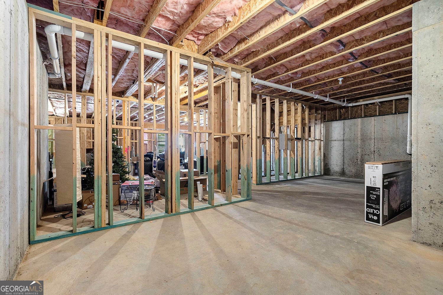 Cumming, Georgia, 30040, United States, 5 Bedrooms Bedrooms, ,5 BathroomsBathrooms,Residential,For Sale,1922351