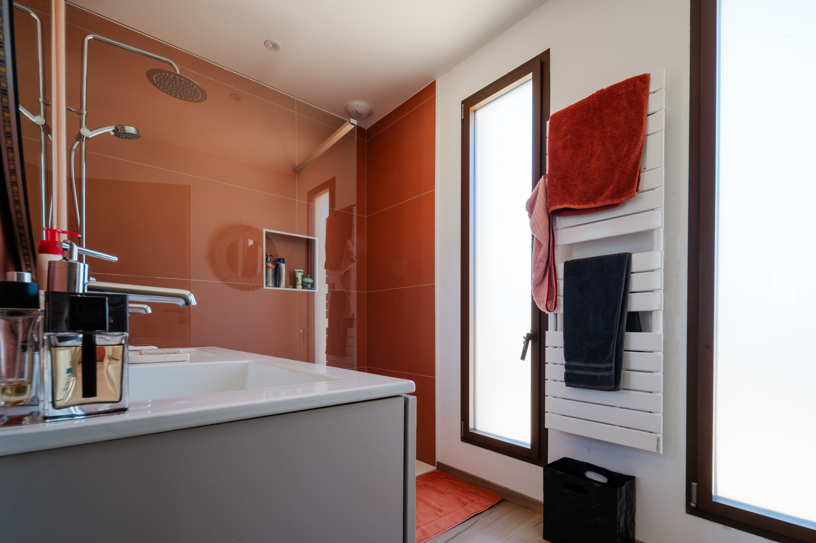  Elegant Contemporary single-storey villa with large garage and pool in a sought… - 物件實景