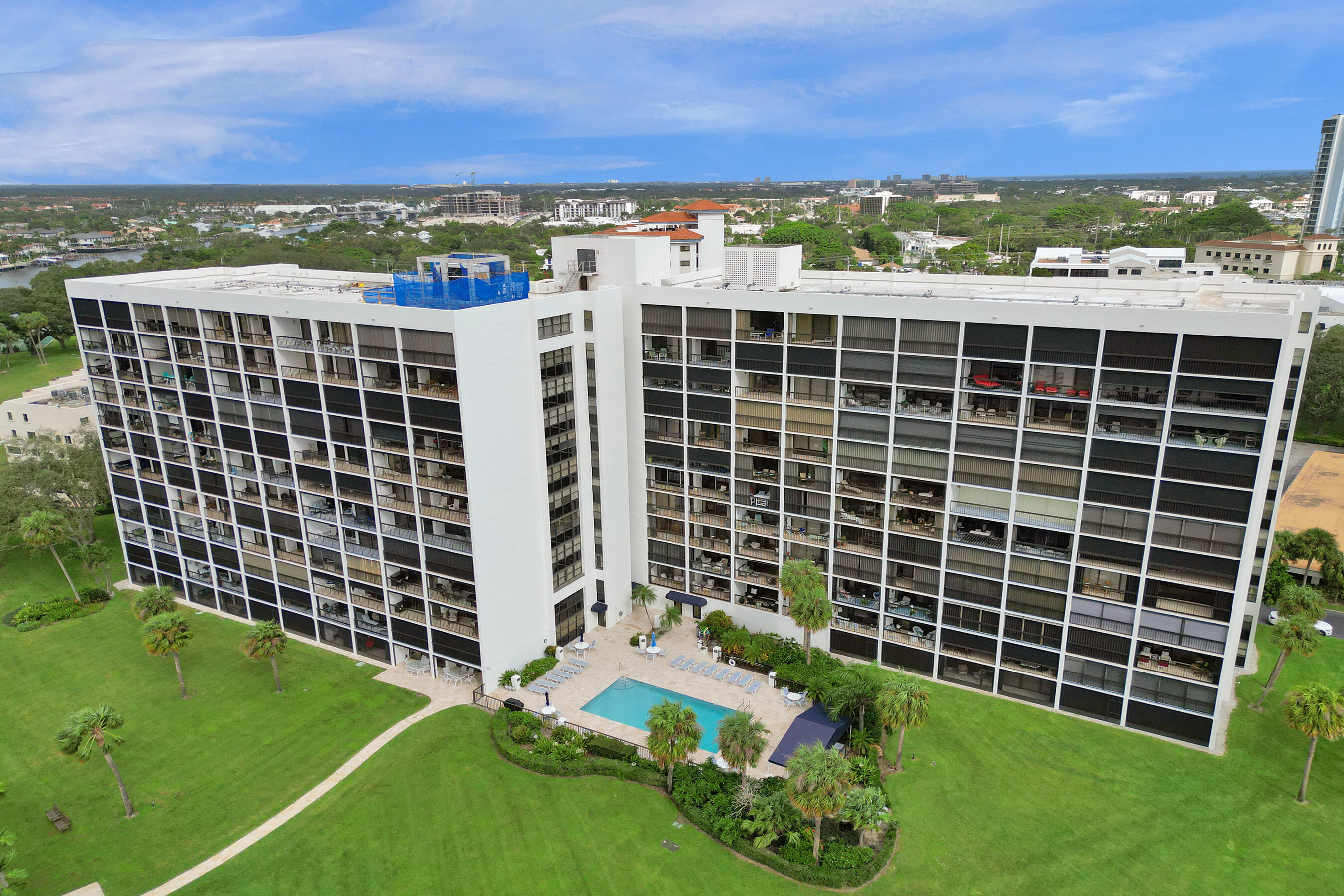 North Palm Beach, Florida, 33408, United States, 2 Bedrooms Bedrooms, ,2 BathroomsBathrooms,Residential,For Sale,1940741