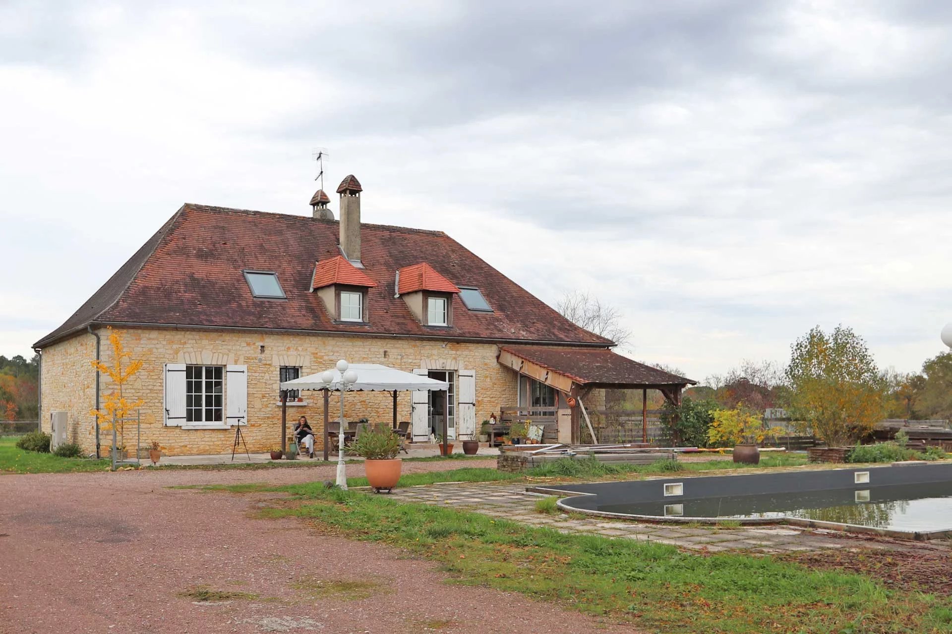 Bergerac, New Aquitaine, 24100, FR, 4 Bedrooms Bedrooms, ,2 BathroomsBathrooms,Residential,For Sale,2000763