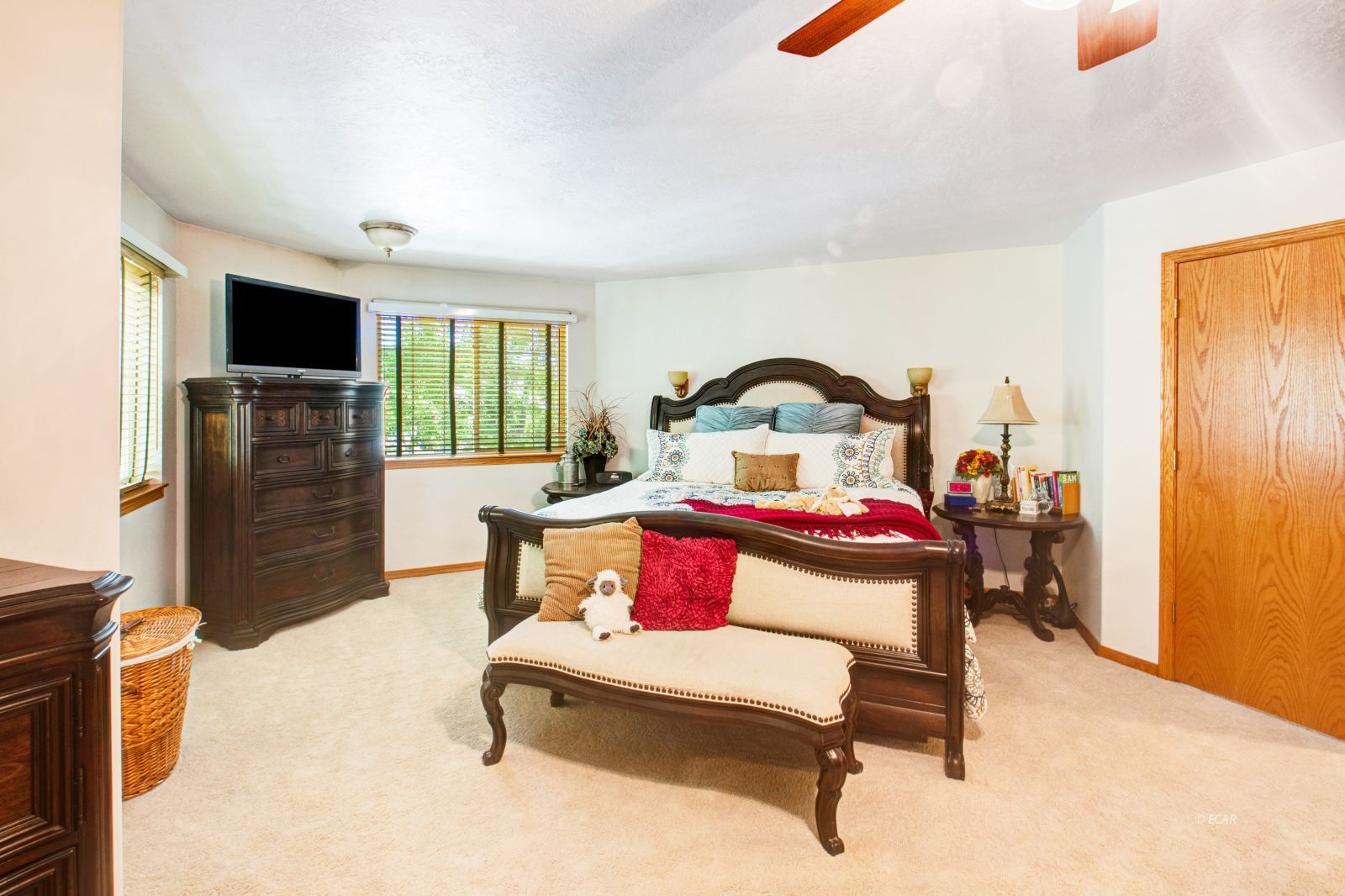 Elko, Nevada, 89801, United States, 4 Bedrooms Bedrooms, ,4 BathroomsBathrooms,Residential,For Sale,1696751